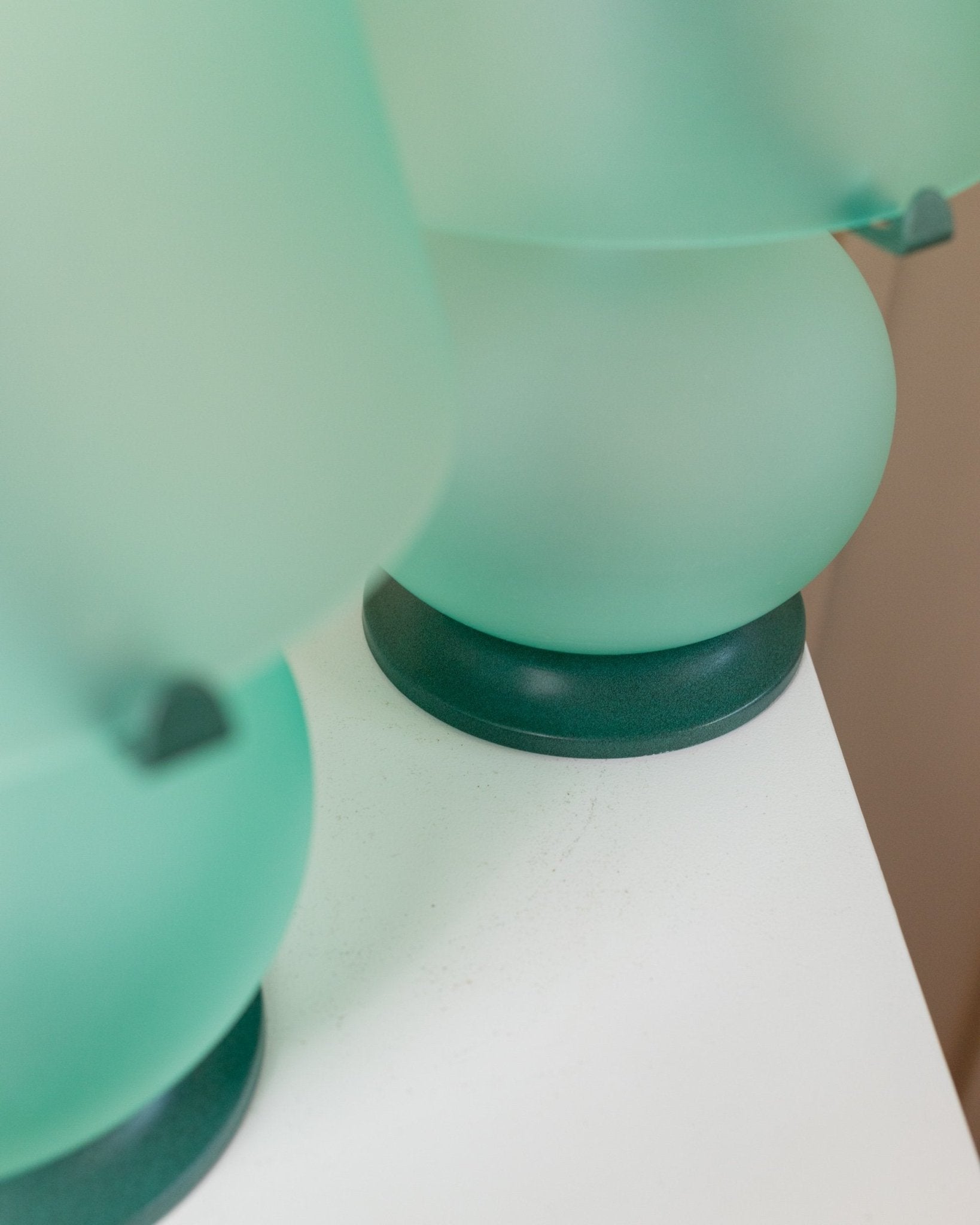 1 of 2 Mushroom table lamps in mint and green Murano glass - Italy Mid Century 1980s - Bottega Jacobs