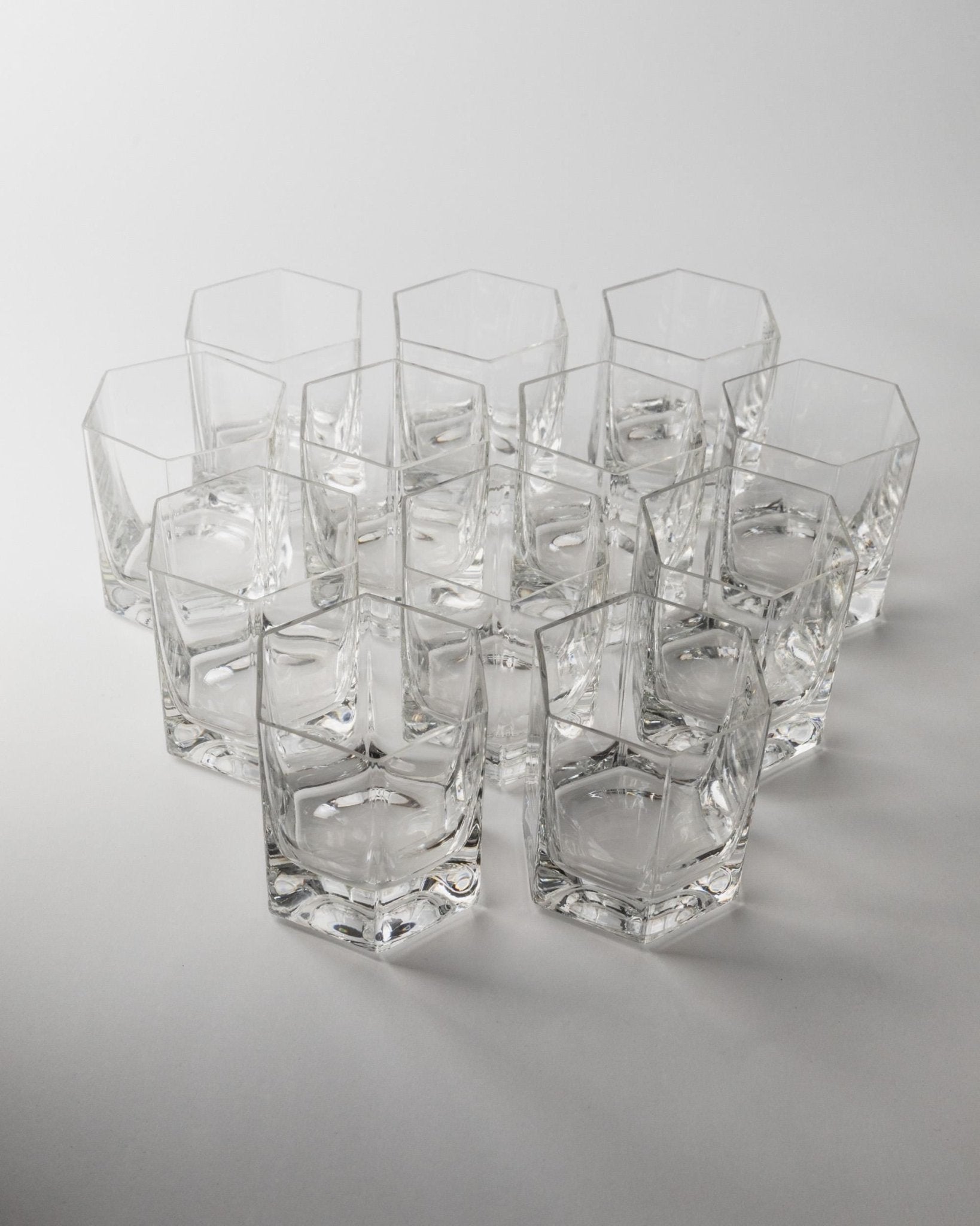 12 Vintage Hexagonal Drinking Glasses by Europa Cristalleria - for Wine, Longdrinks or Water - Design Italy 1980s - Tableware, Gift Idea_Bottega Jacobs