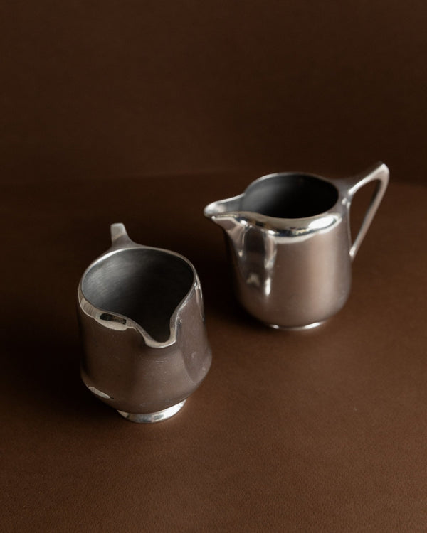2 Vintage Art Nouveau Jugs by Newmaid Picquot Ware - England 1950s - aluminium sauce boats, timeless design, gift idea, table decoration - Bottega Jacobs