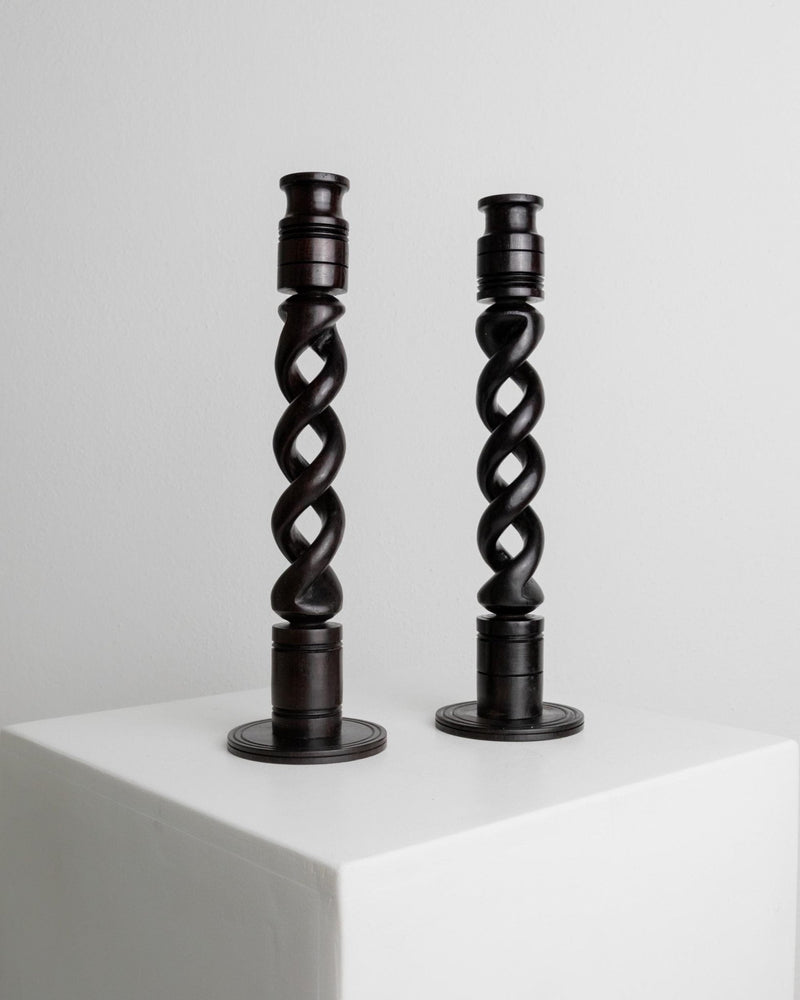 2 Vintage Candle Holders in Dark Wood - Twisted Timeless Design, Beautiful Details - Italy 1970s - Boho Style Table Decor, Gift Idea_Bottega Jacobs