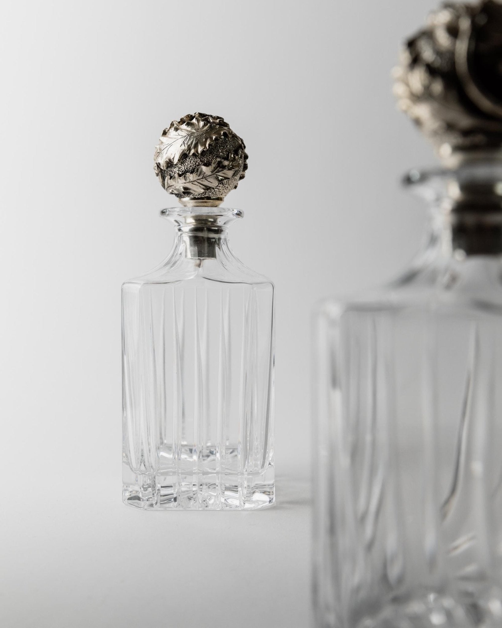 2 Vintage Glass Decanters with silver - plated Stoppers in Oak Motif - Art Deco Style Italy 1950s - Gift, Bar Accessory for Whiskey, Liquor_Bottega Jacobs