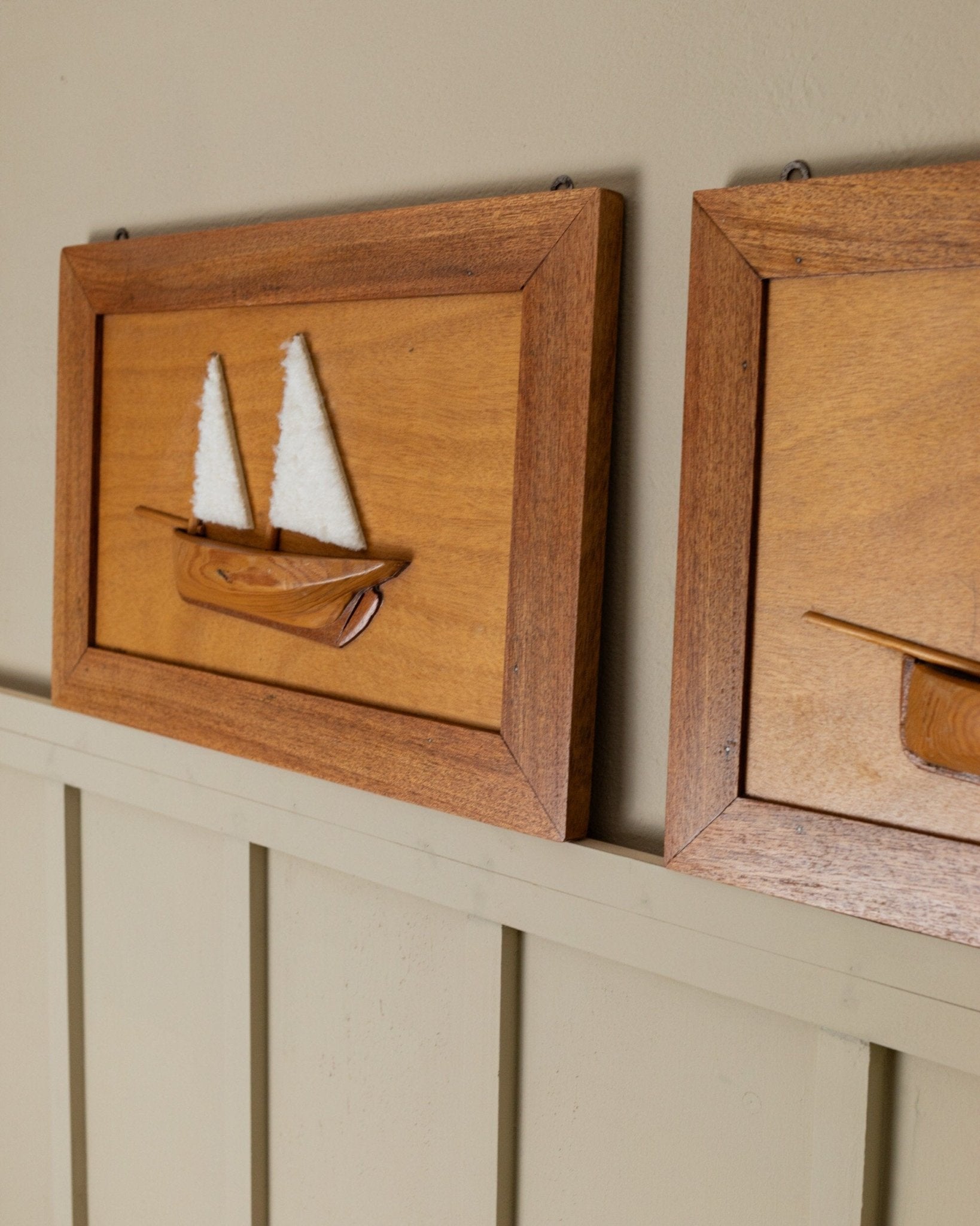 2 vintage wooden boat murals - plastic sailing boats with bouclé wool sails - gift for sailing enthusiasts - France 1960s - Bottega Jacobs
