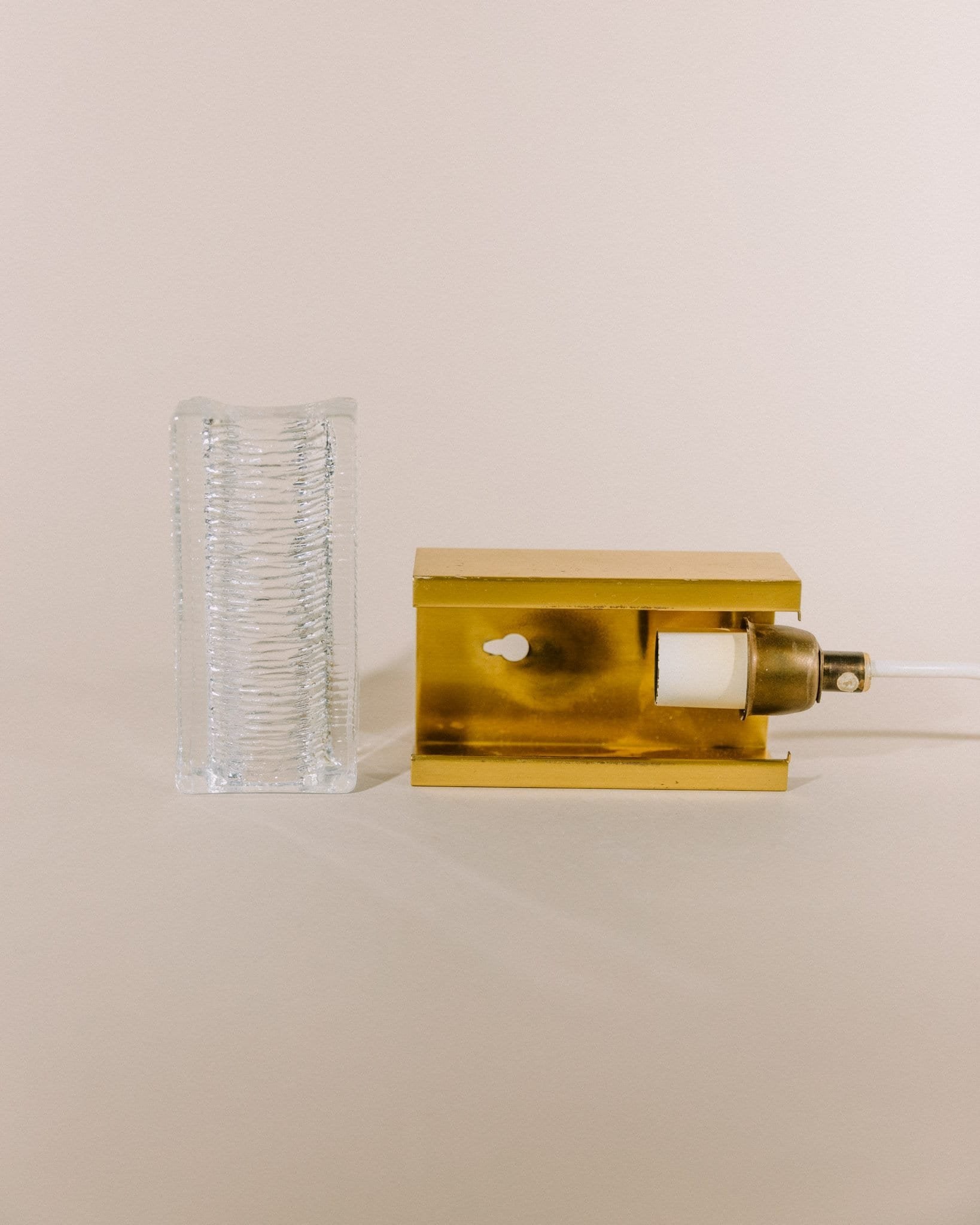 2 Vitrika wall lamps - Danish Atlantic Sconce McM - 1970s - Bottega Jacobs