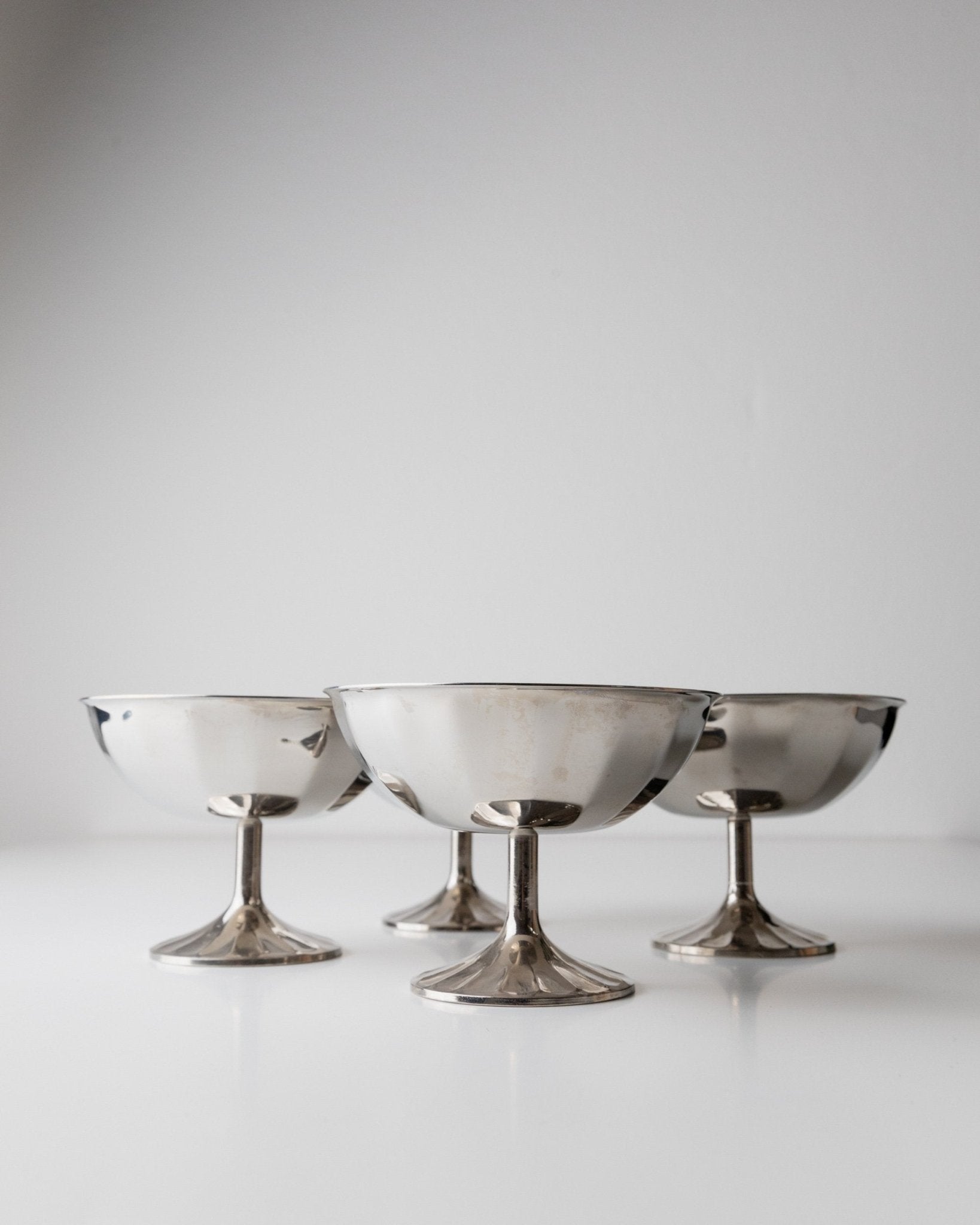 4 vintage champagne bowls silver - plated and gold - plated - timeless mid - century design Italy 1970s - ice cream cups, dessert bowls, gift - Bottega Jacobs