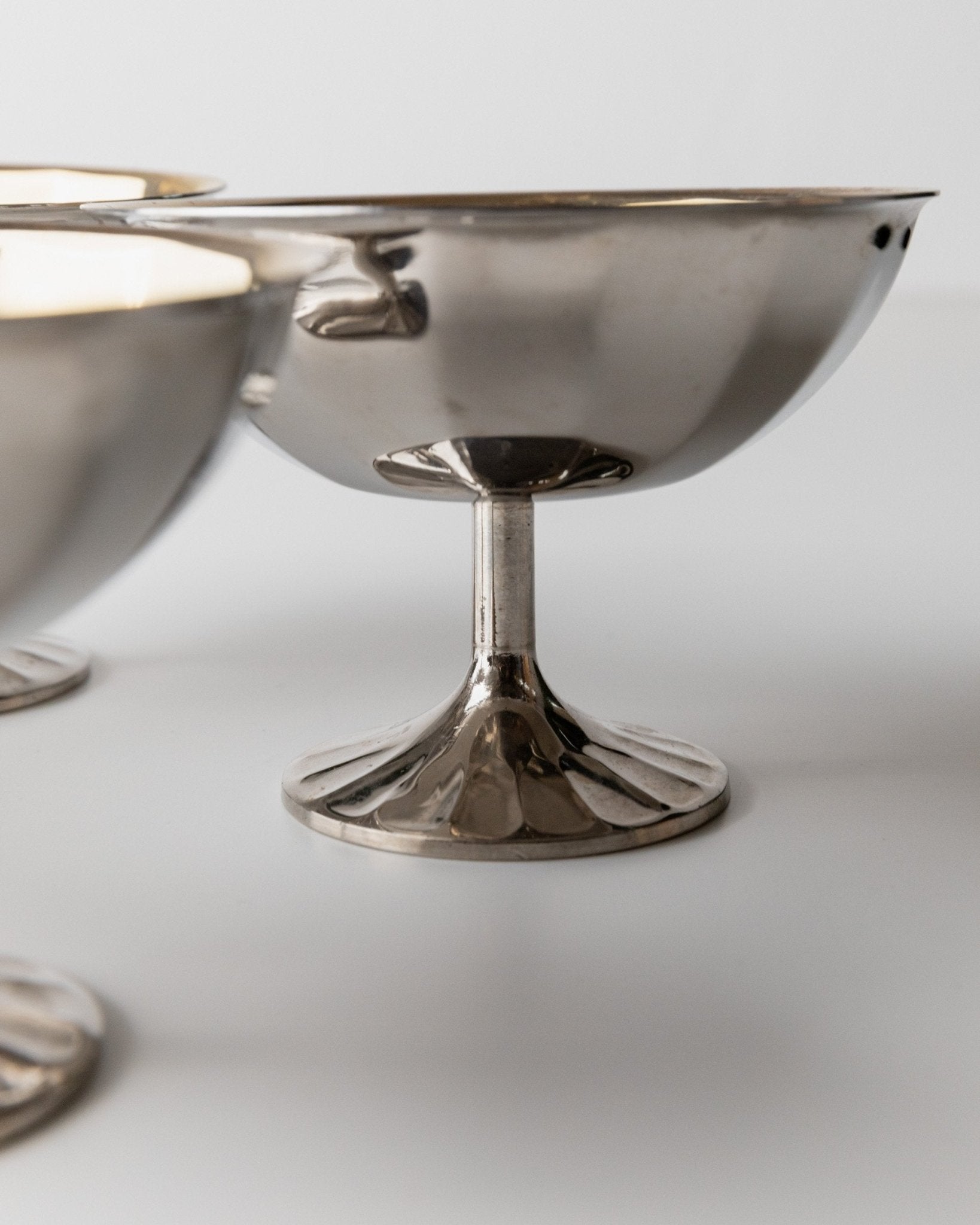 4 vintage champagne bowls silver - plated and gold - plated - timeless mid - century design Italy 1970s - ice cream cups, dessert bowls, gift - Bottega Jacobs