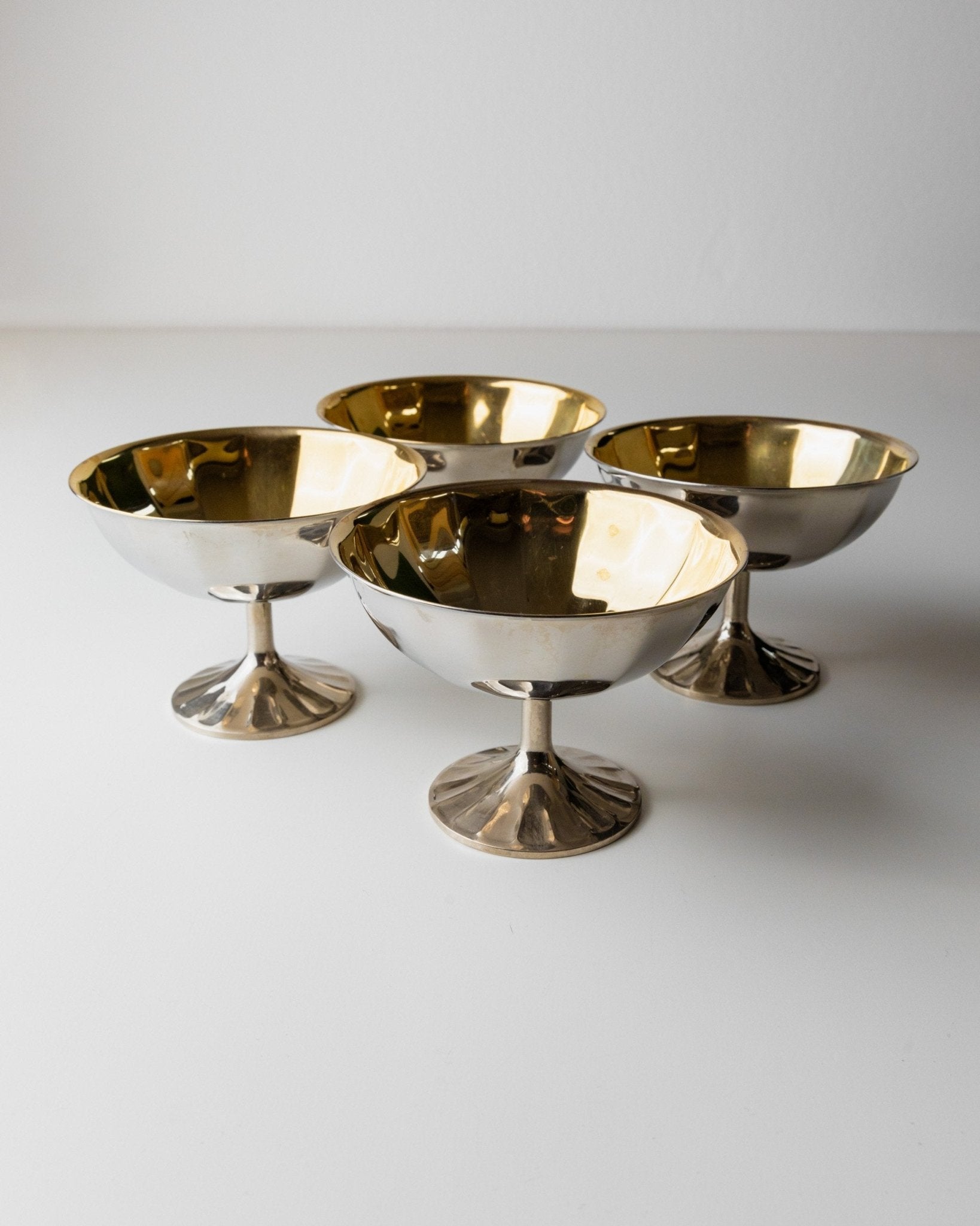 4 vintage champagne bowls silver - plated and gold - plated - timeless mid - century design Italy 1970s - ice cream cups, dessert bowls, gift - Bottega Jacobs