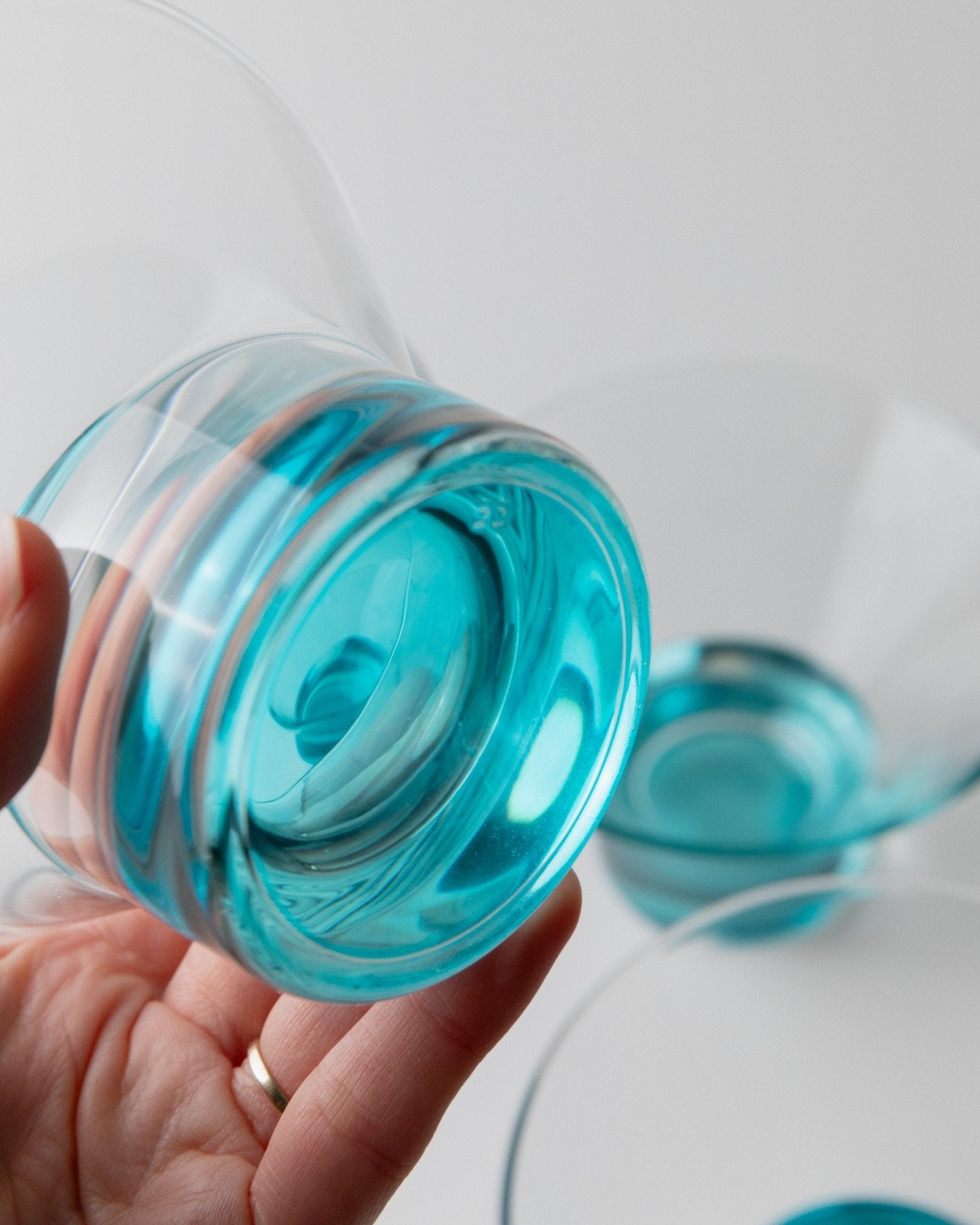 5 vintage Murano glass drinking glasses - turquoise bowls - pop art design Italy 80s - retro cocktail glasses, dessert bowls, elegant gift idea - Bottega Jacobs