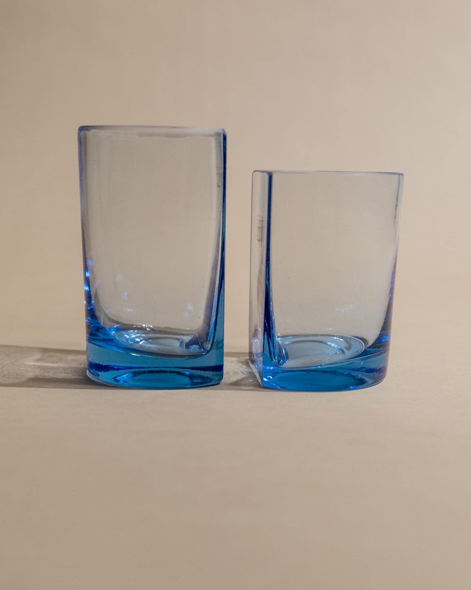 6 Vintage Drinking Glasses in Blue - Arched Design by Pitti Studio Mid Century, Italy 1980s - Colorful, Stylish Table Decoration, Gift Idea_Bottega Jacobs