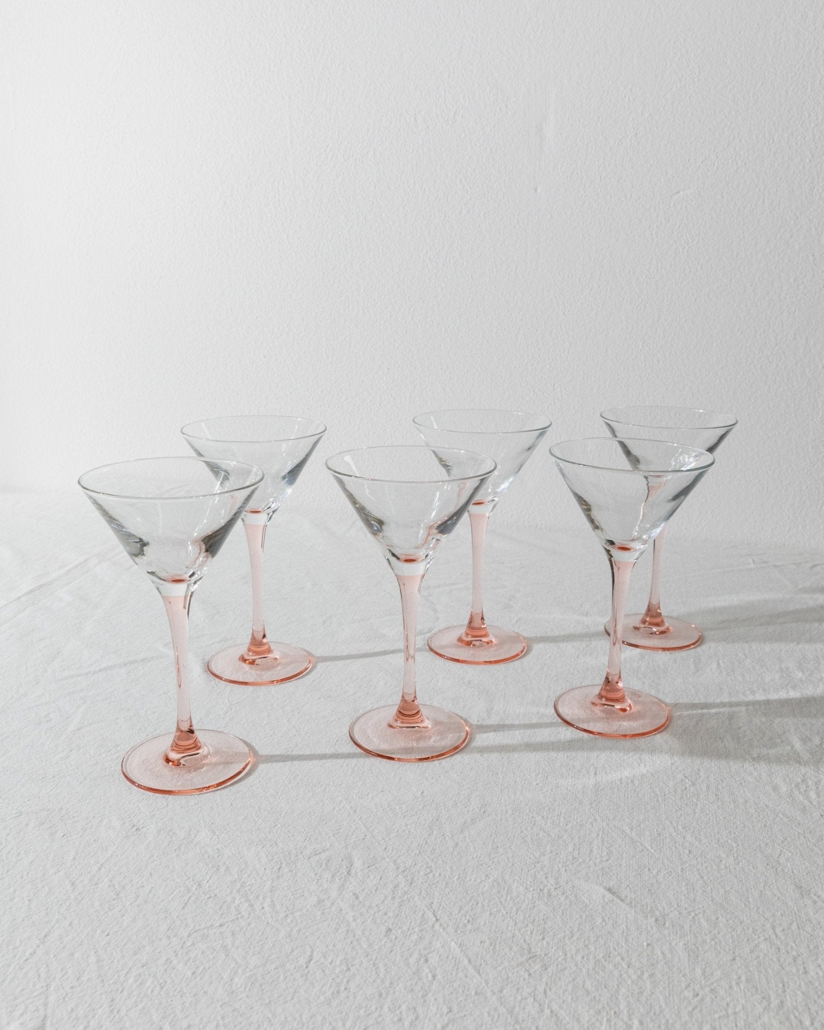 6 Vintage Martini Glasses - Pink Luminarc Champagne Bowls - France 1980s - Cocktail Glass Set, Memphis Style, Colourful Glassware, Gift Idea - Bottega Jacobs