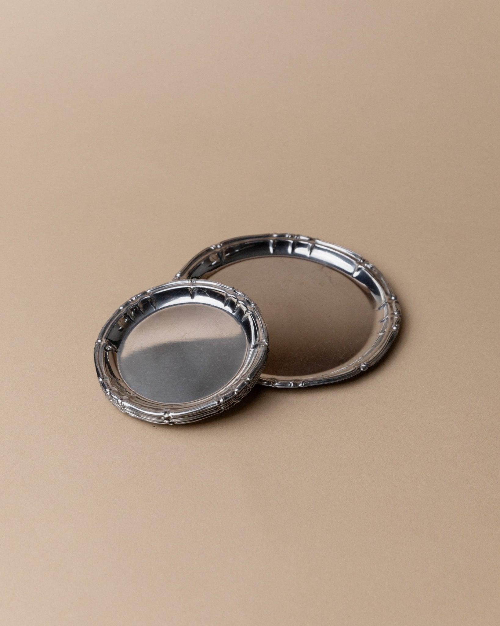 7 vintage stainless steel coasters - Italy 1980s - timeless design, decorated edge - Noble vintage table decoration, elegant gift idea - Bottega Jacobs