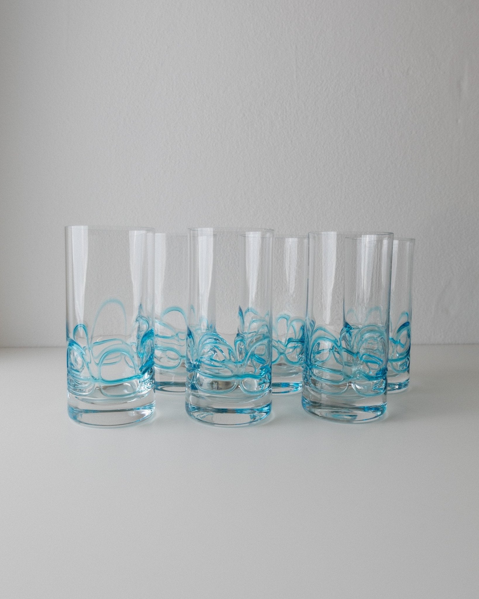 9 - piece vintage Murano glass set - clear glass and blue details - Italy 1960s - Colourful glassware, decanter, cocktail glasses, gift idea - Bottega Jacobs