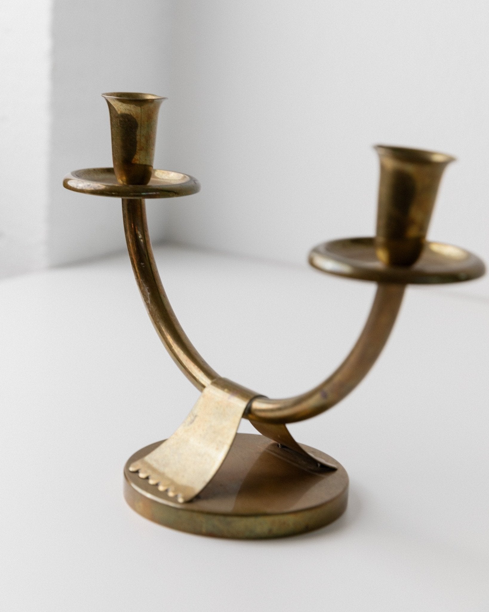 Art Deco design vintage brass candlestick - Classic design Italy 1960s - Decorative candlestick for 2 candles, gift idea - Bottega Jacobs