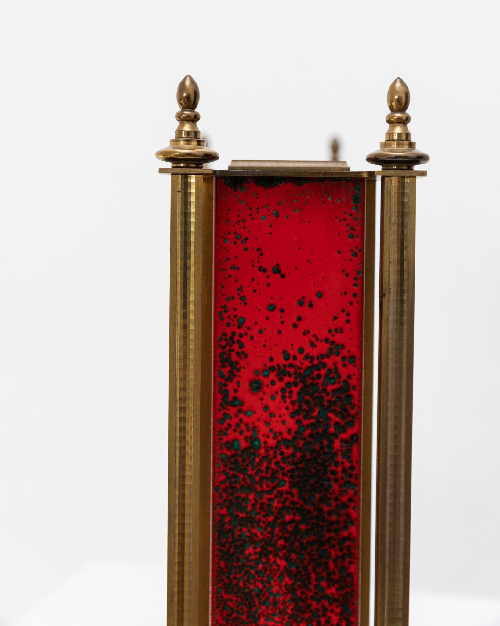 Atlanta desk Clock brass - Vintage standing clock red details - 1970s - Bottega Jacobs
