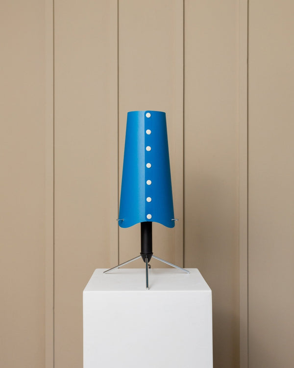 Blue vintage table lamp 80s Memphis style Italy, adjustable metal frame in black and chrome, lampshade with buttons - Bottega Jacobs