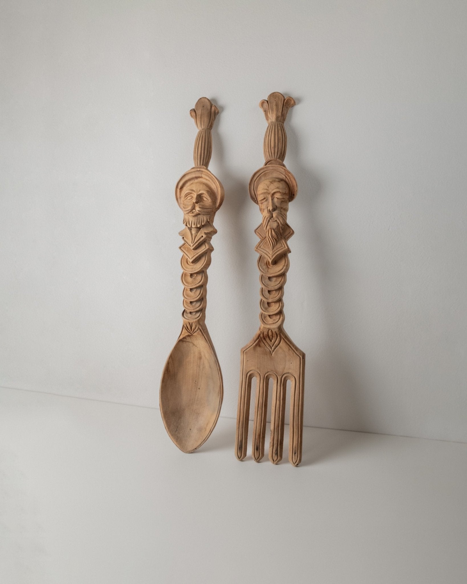 Giant vintage wooden cutlery - XXL wall decoration hand carved spoon and fork - country house decoration Italy 1960s - gift special - Bottega Jacobs