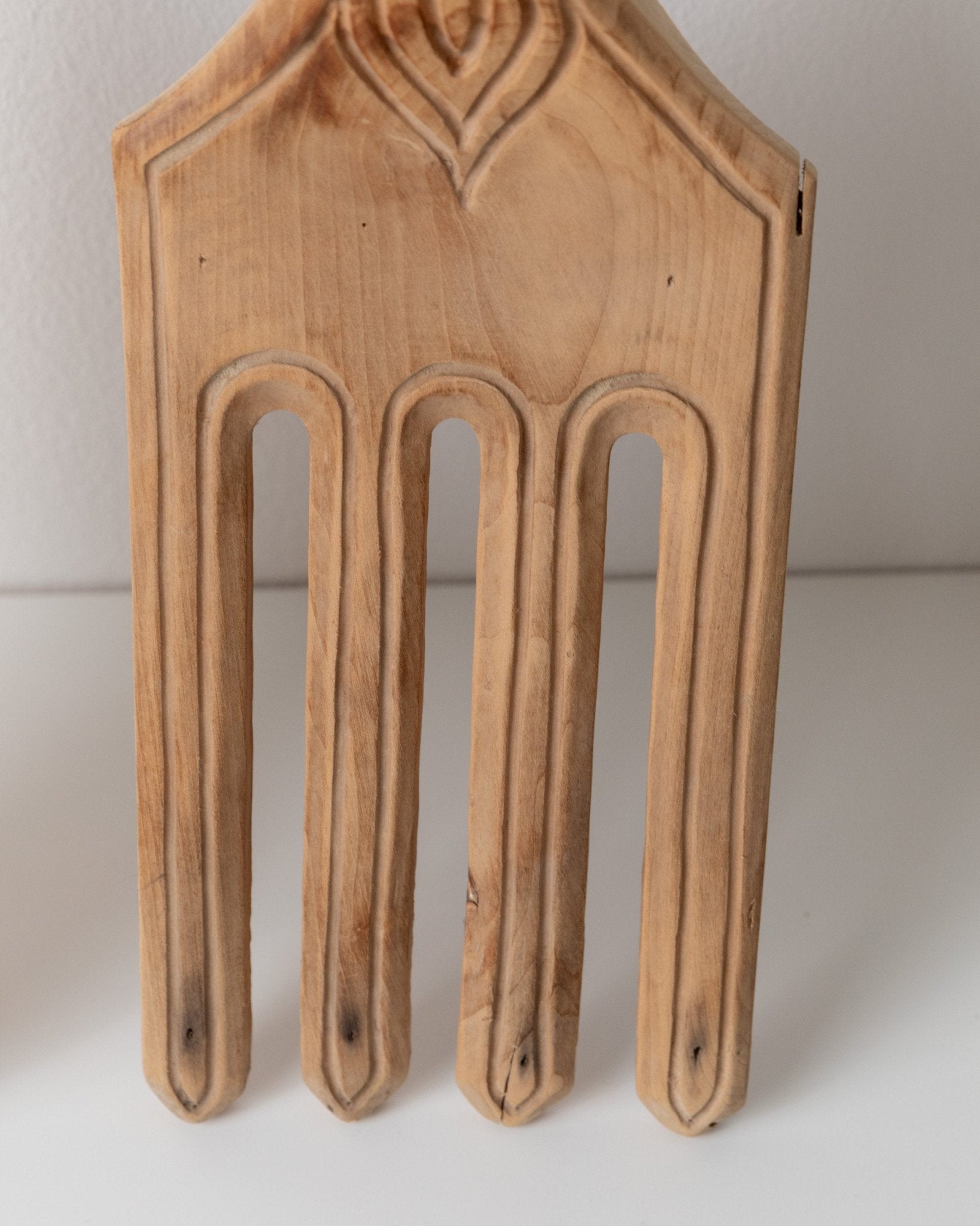 Giant vintage wooden cutlery - XXL wall decoration hand carved spoon and fork - country house decoration Italy 1960s - gift special - Bottega Jacobs