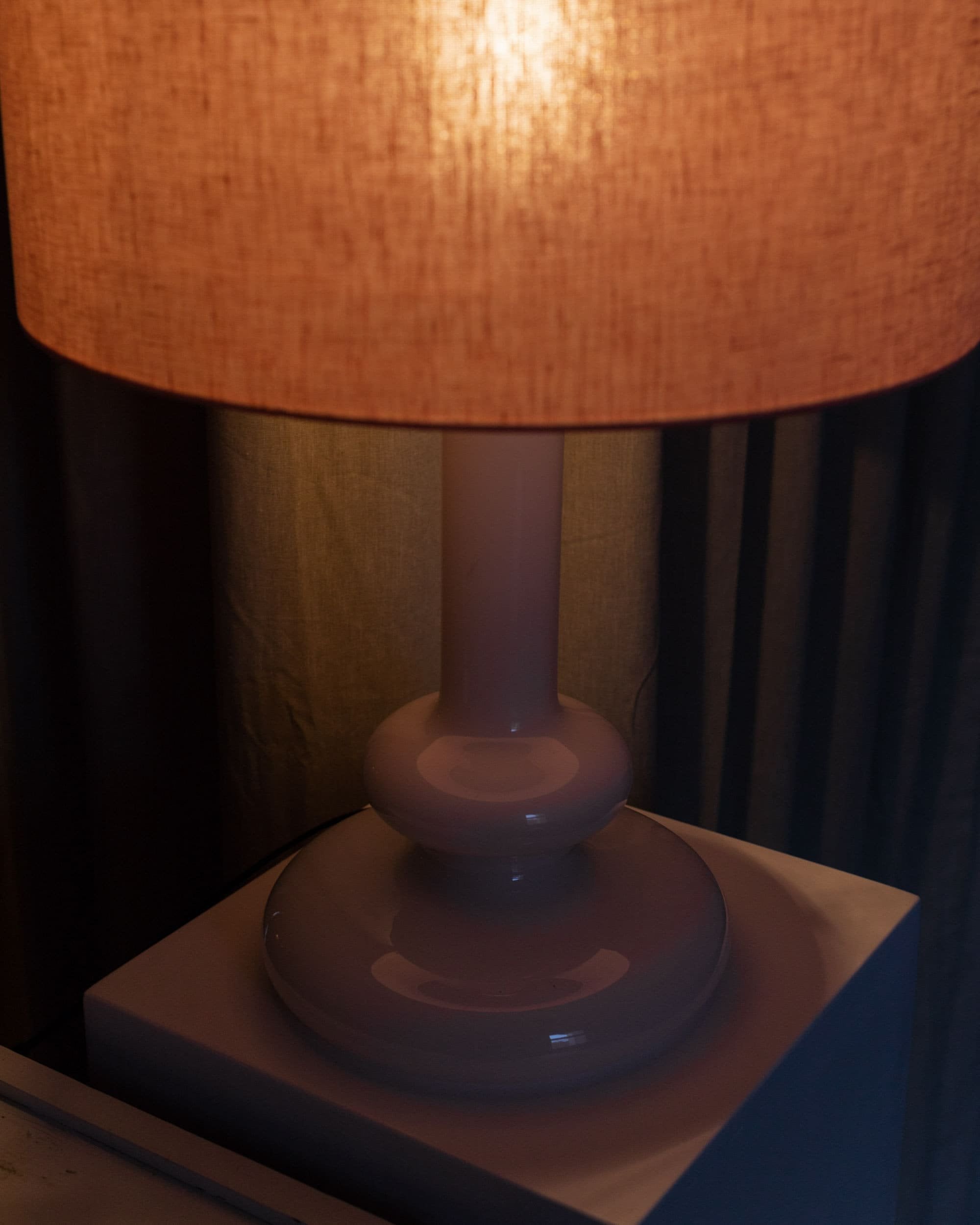 Holmegaard Plaza Table Lamp by Hsin Lung Lin - Glasværk - 1978-1984