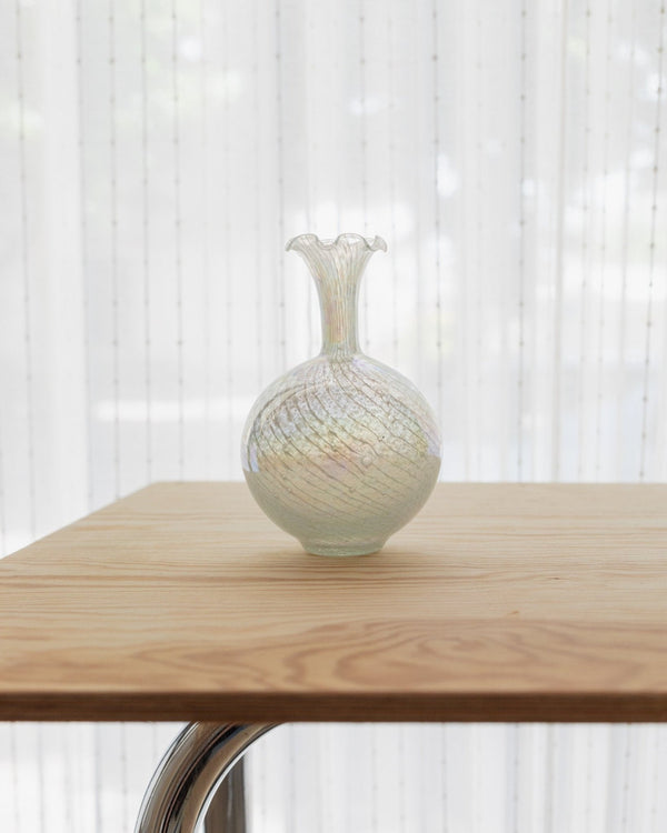 Iridescent Murano glass vase 1940s - Vintage Fenton ruffled vase with swirl - Italian glass art - Bottega Jacobs