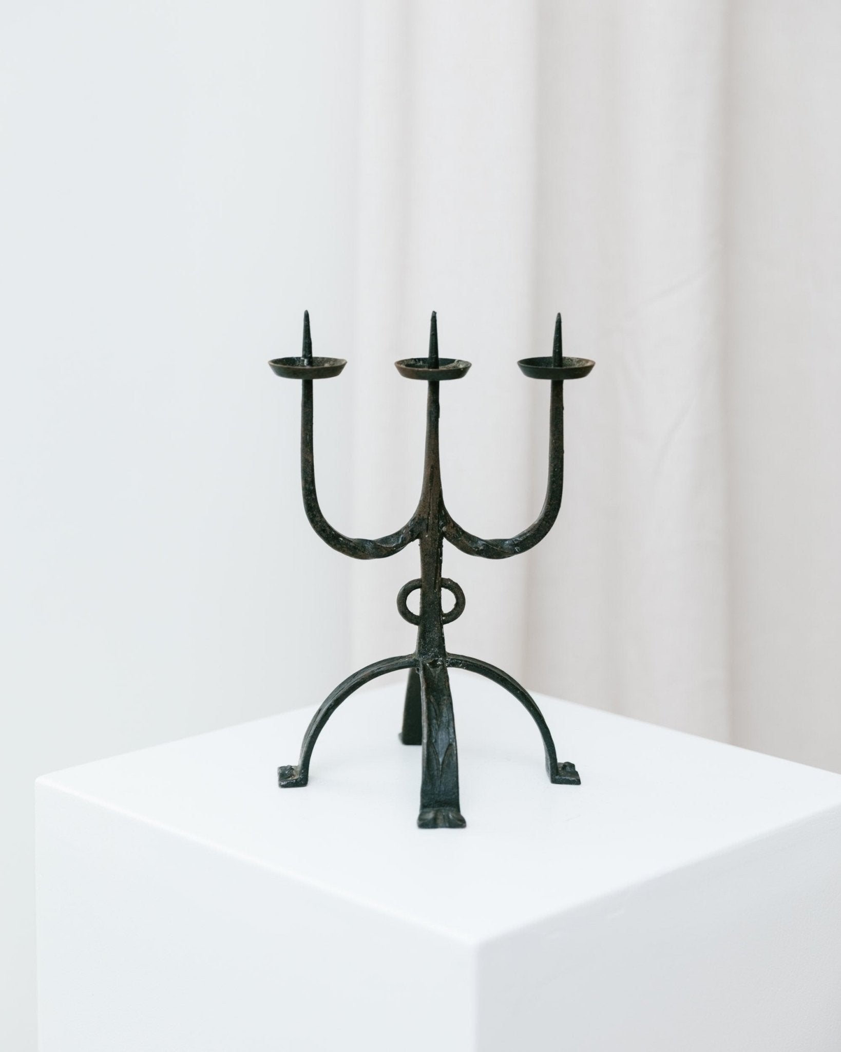 Iron candleholder statue - mid century design - 70s - Bottega Jacobs
