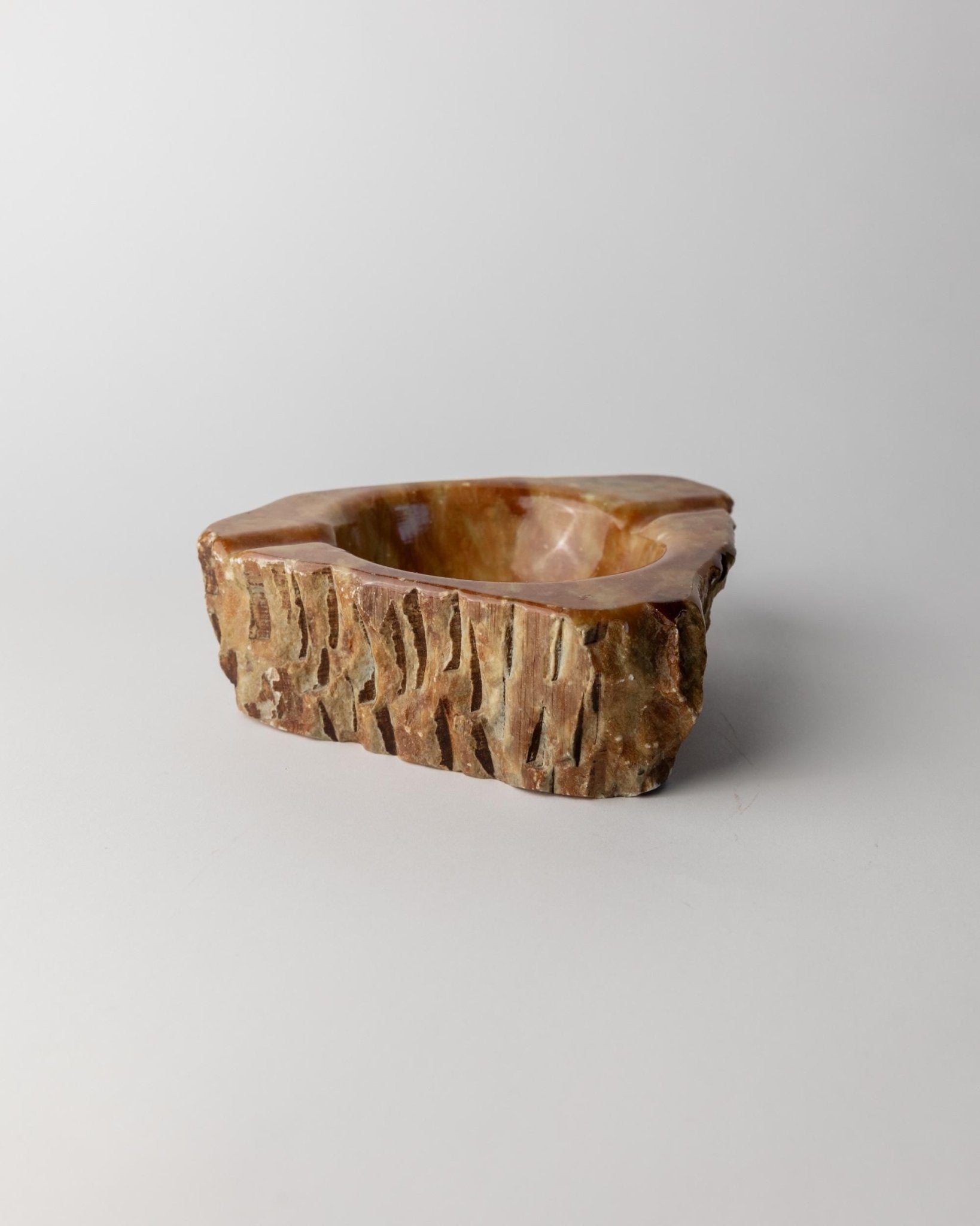 Large Vintage Alabaster Ashtray - Handcrafted from Stone - Italy 1960s - Decorative Table Decoration, unique Gift Idea, Smoke accessories_Bottega Jacobs