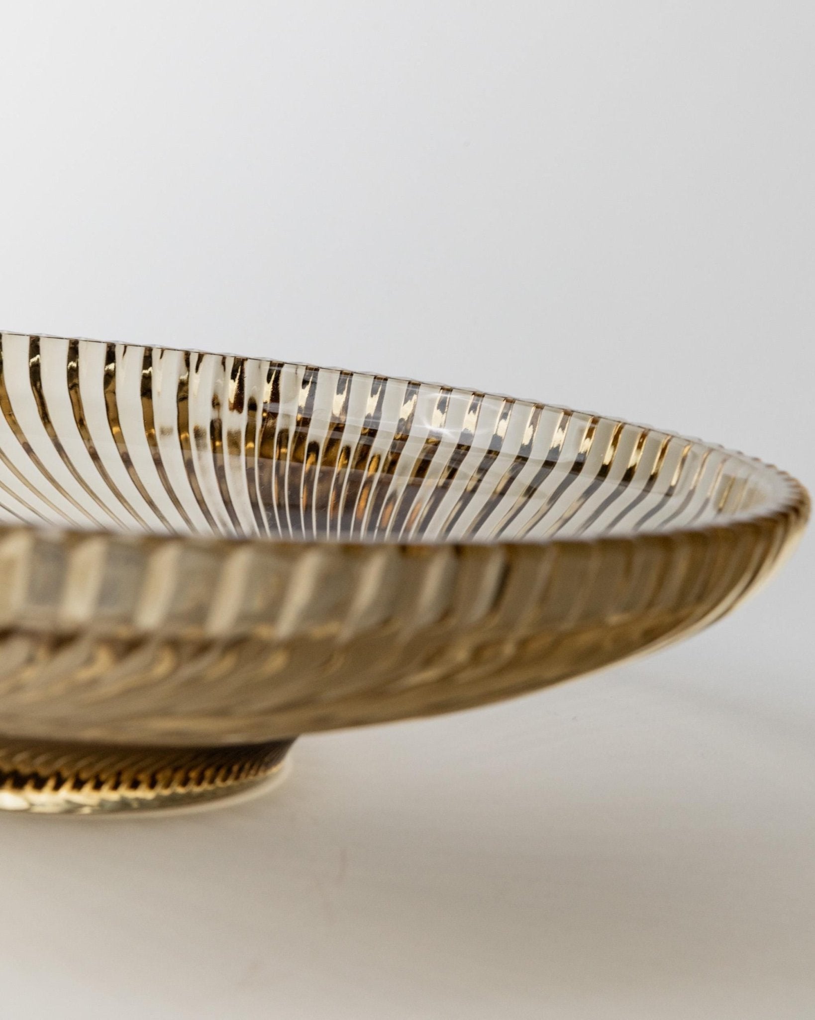 Large Vintage Glass Bowl - Smoked Glass with Swirled Stripe Structure, Amber Colour - Design 1970s - Table Decoration, Gift Idea, Fruit Bowl_Bottega Jacobs