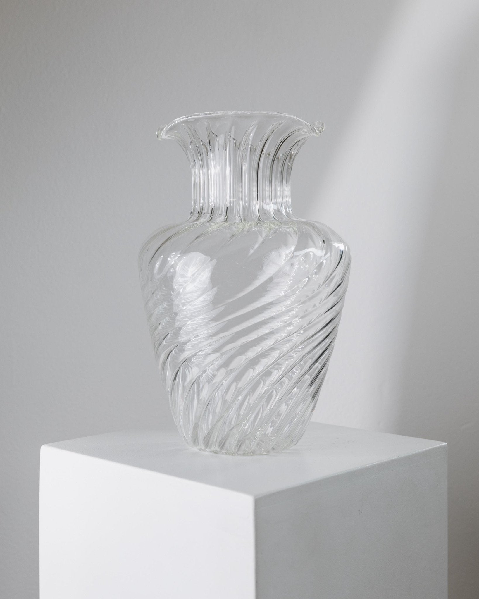 Large Vintage Glass Vase - Curved Handblown Glass Design by Soffiera Parise Italy 1970s - Gift Idea Elegant, Retro Table Decoration_Bottega Jacobs
