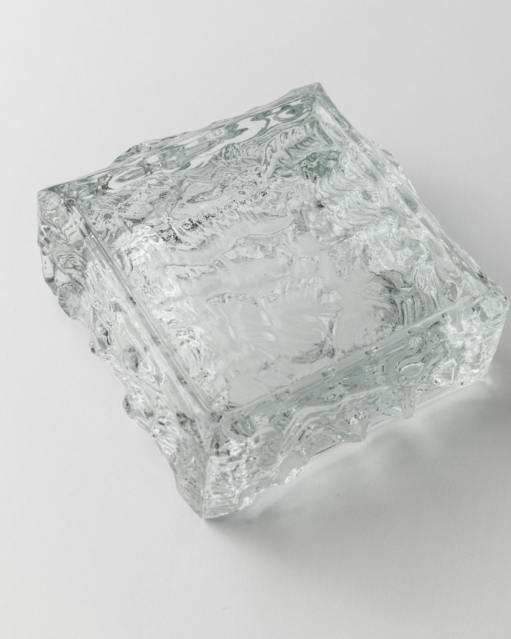 Large Vintage Murano glass ashtray - clear glass, textured, solid, ice structure - design Italy 1970s - gift idea, retro decoration elegant_Bottega Jacobs