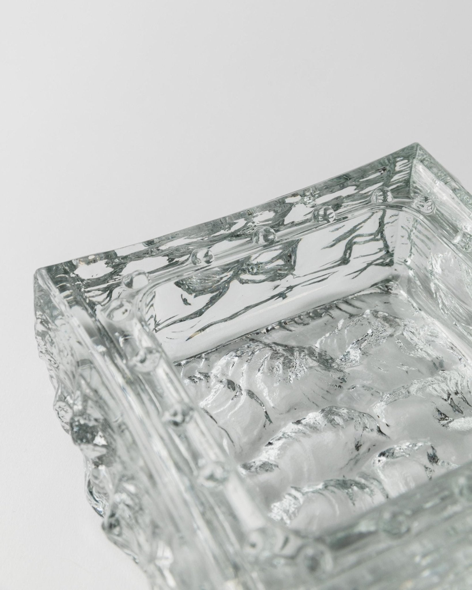 Large Vintage Murano glass ashtray - clear glass, textured, solid, ice structure - design Italy 1970s - gift idea, retro decoration elegant_Bottega Jacobs