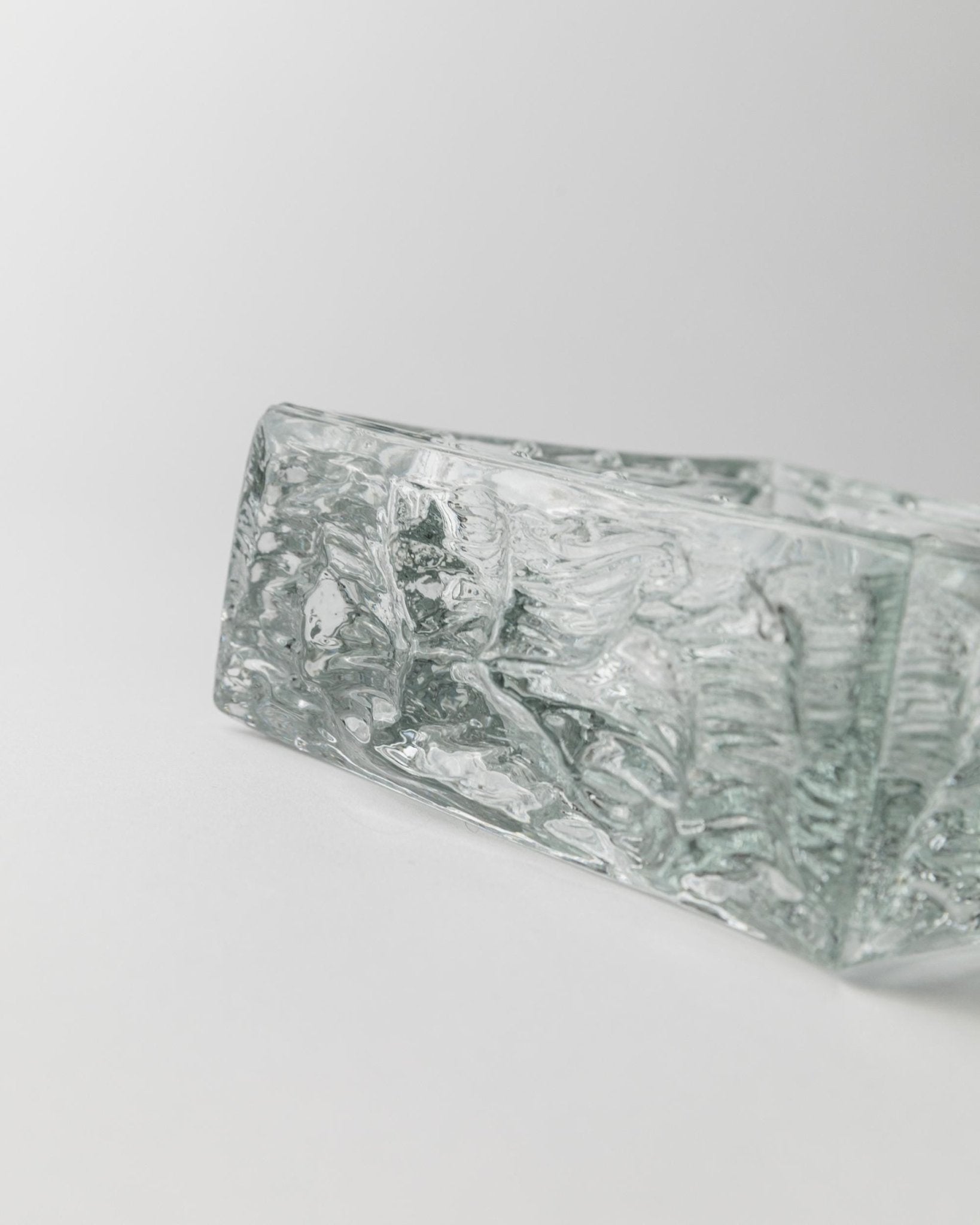 Large Vintage Murano glass ashtray - clear glass, textured, solid, ice structure - design Italy 1970s - gift idea, retro decoration elegant_Bottega Jacobs
