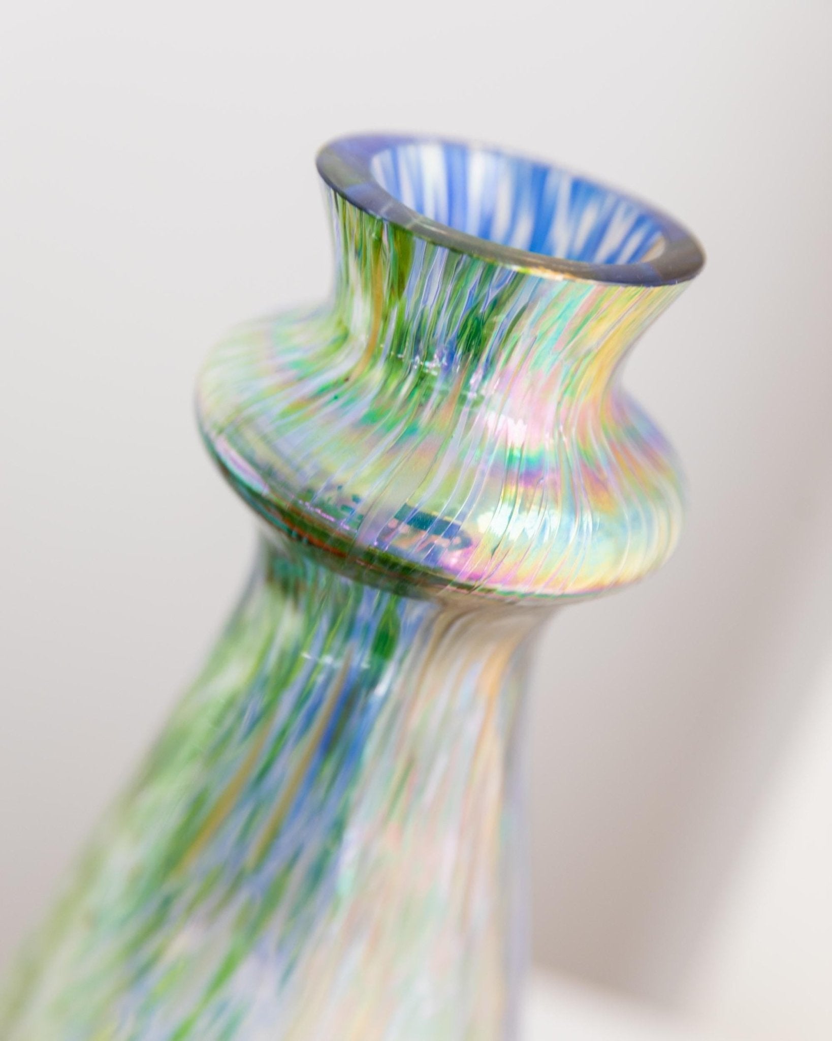 Large Vintage Murano Glass Vase - multicolored iridescent speckled Glass, pastel colored Glass Art Italy 1970s - table decoration, gift idea_Bottega Jacobs