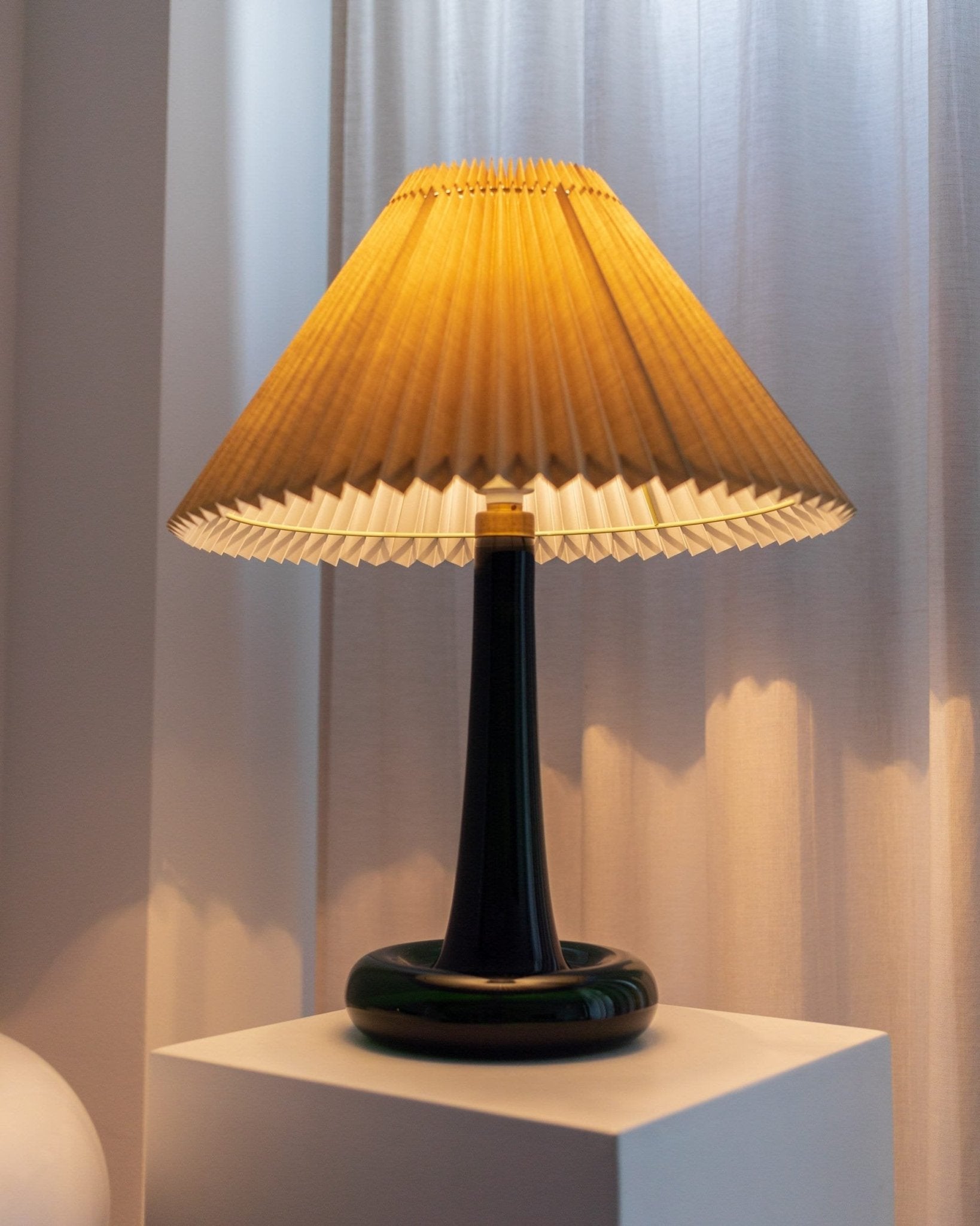 Michael Bang - Holmegaard Table Lamp "Fleur" - Mid Century Denmark - 1970s - Bottega Jacobs