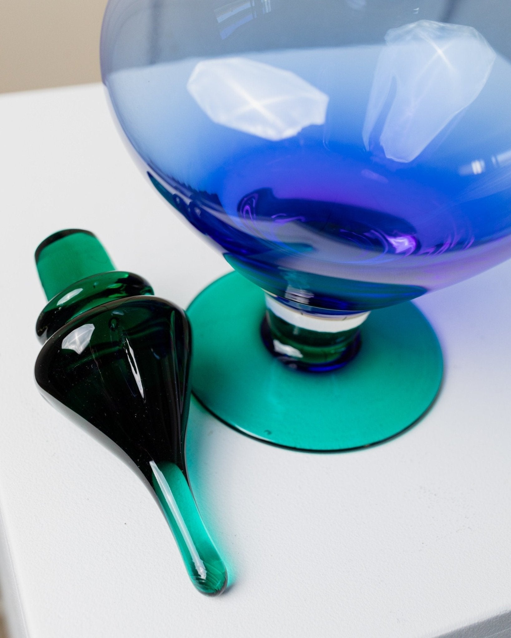 Murano glass vase, decanter, carafe - green blue with glass stopper - Mid Century Design Italy 1970s - Bottega Jacobs
