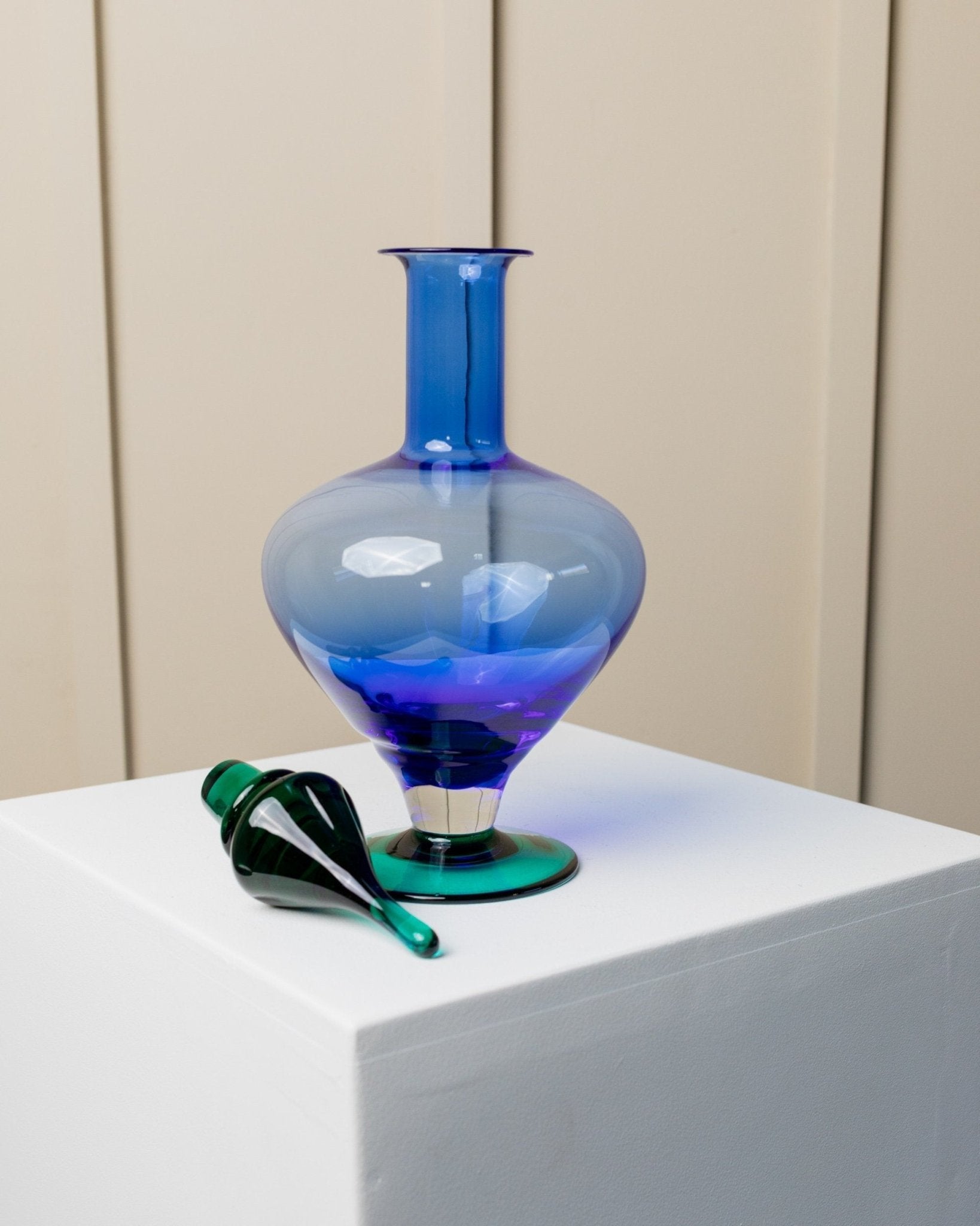 Murano glass vase, decanter, carafe - green blue with glass stopper - Mid Century Design Italy 1970s - Bottega Jacobs