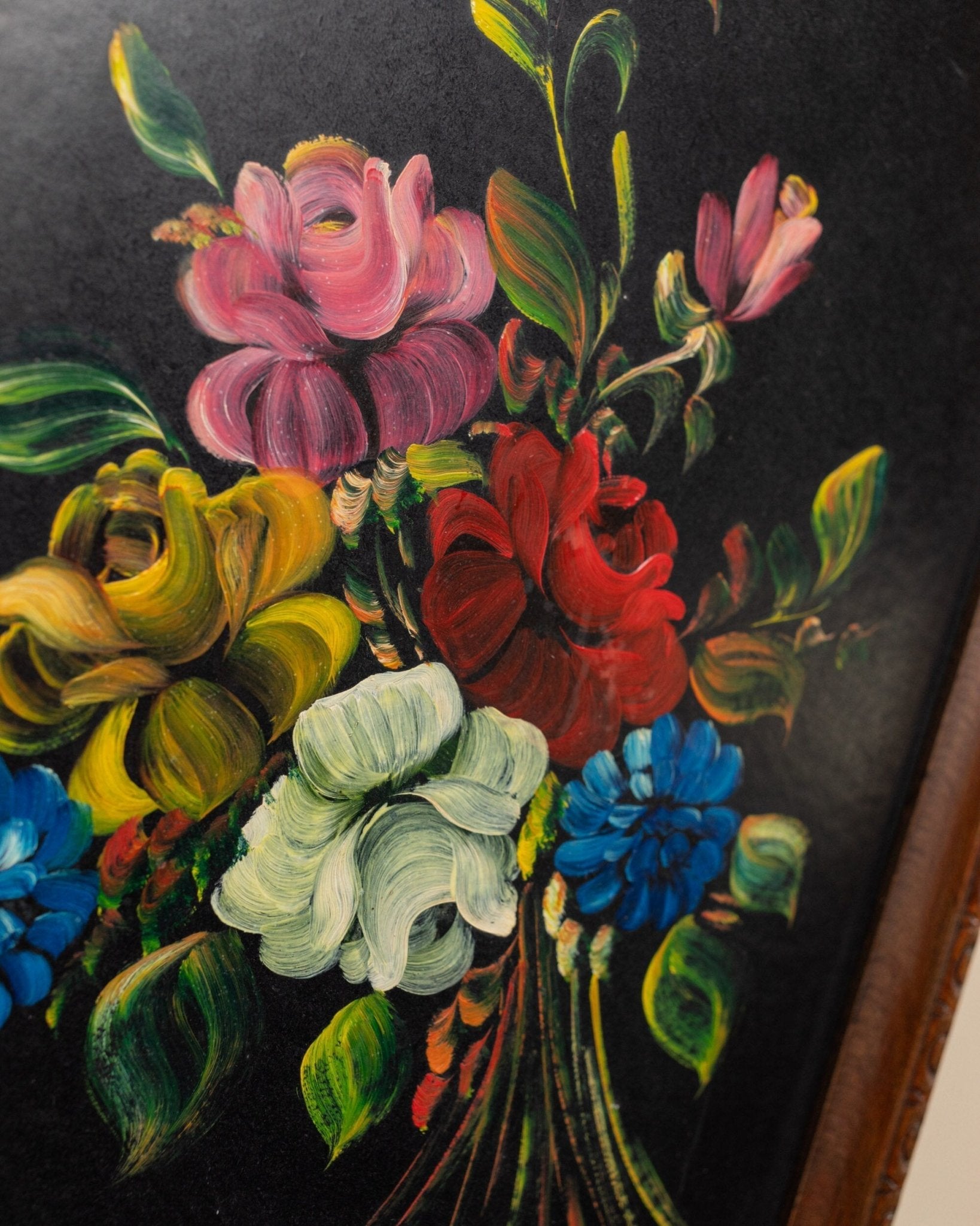 Original vintage painting - oil painting flower bouquet - dramatic colors - in original wooden frame - Italy 1960s - Bottega Jacobs