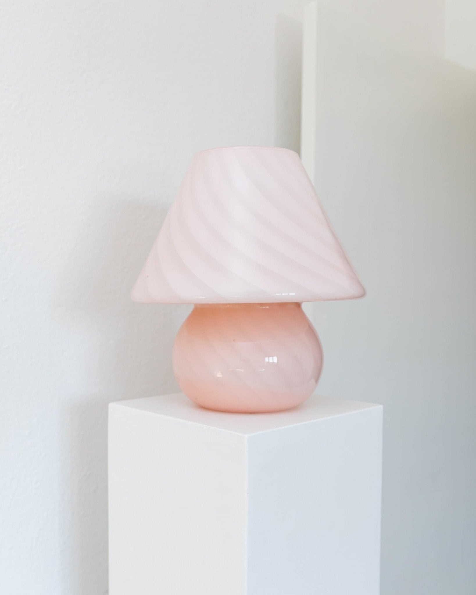 Pink XXL Mushroom Swirl Desk Lamp - Murano Glass Vintage - Mid Century Design - 70s - Bottega Jacobs
