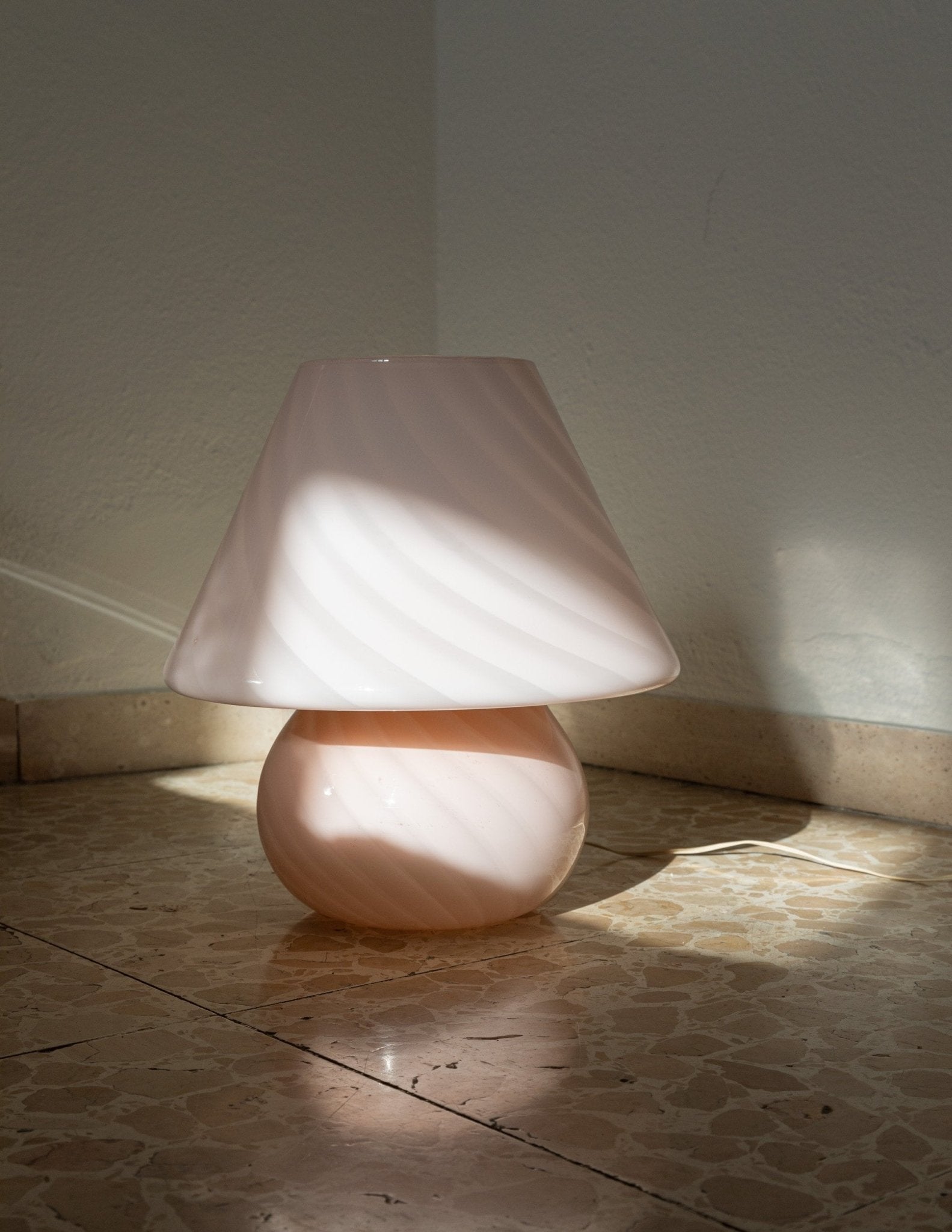 Pink XXL Mushroom Swirl Desk Lamp - Murano Glass Vintage - Mid Century Design - 70s - Bottega Jacobs