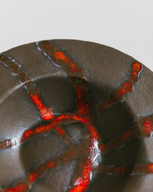 Red, signed and partially glazed studio ceramic fruit bowl in the 60s 70s Mid century design - Bottega Jacobs