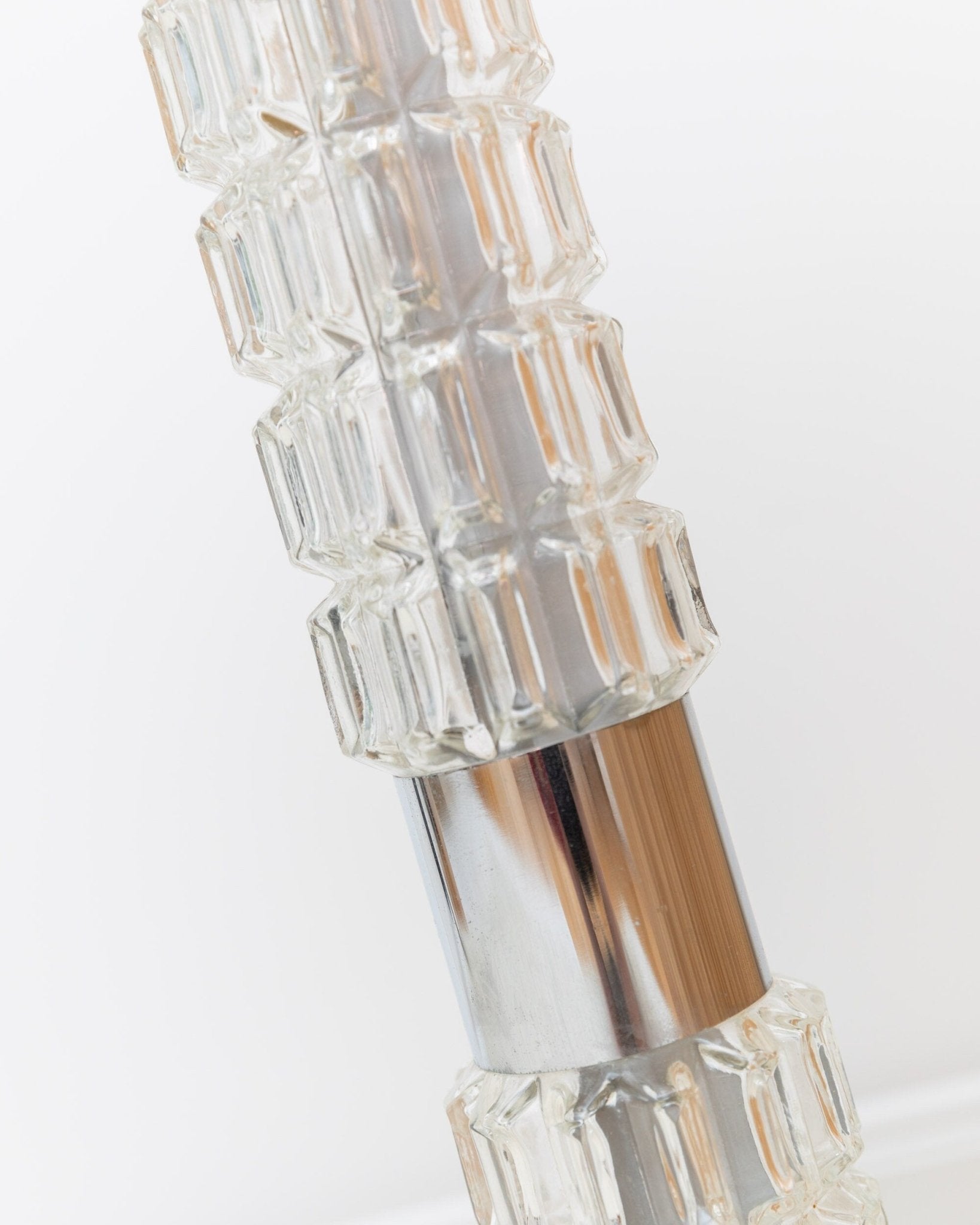 Richard Essig floor or table lamp with illuminated glass body - Mid Century 1960s - Bottega Jacobs