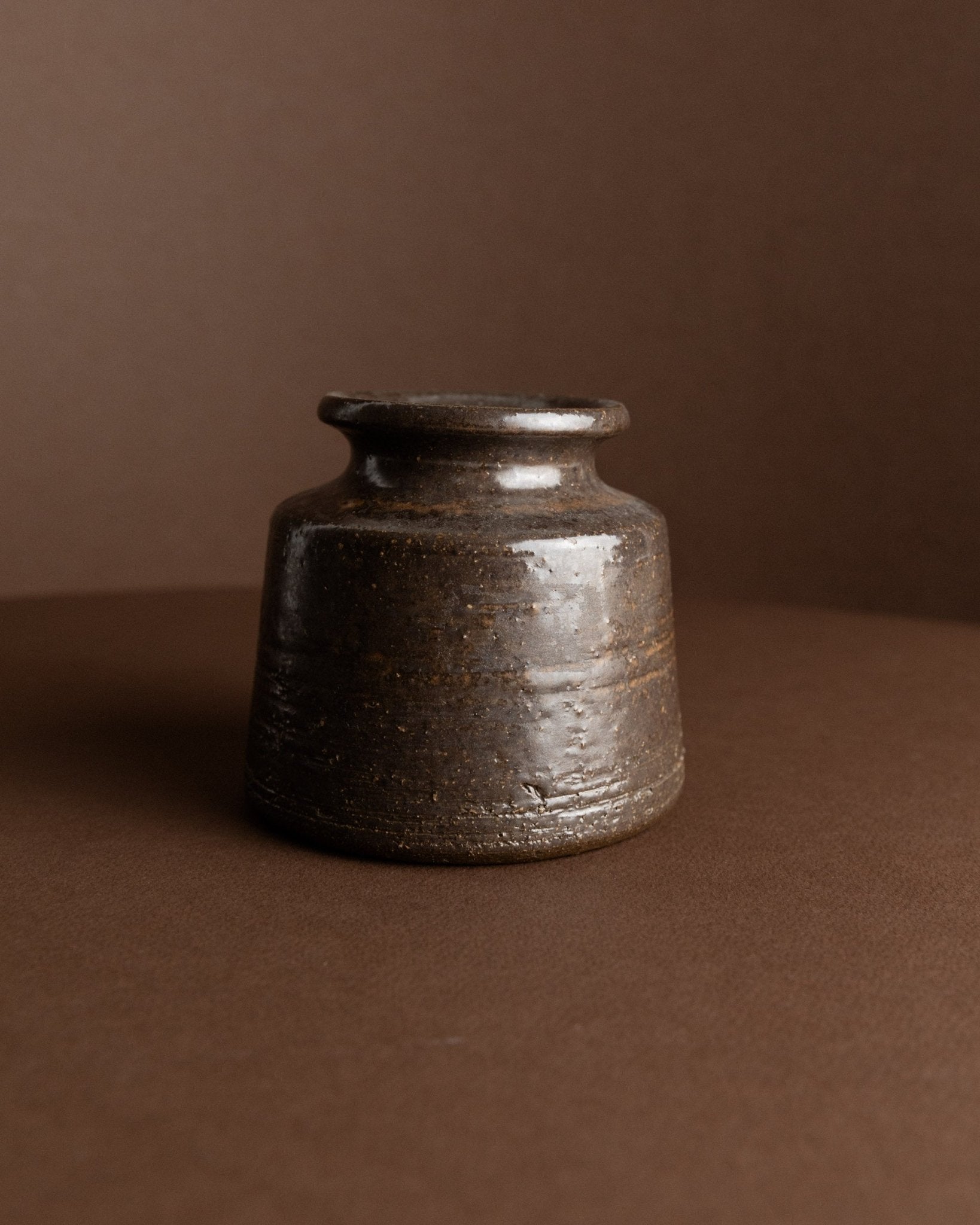 Rudi Stahl Studio ceramic vase - organic shape in dark brown - fireclay stoneware - Mid Century 1960s_Bottega Jacobs