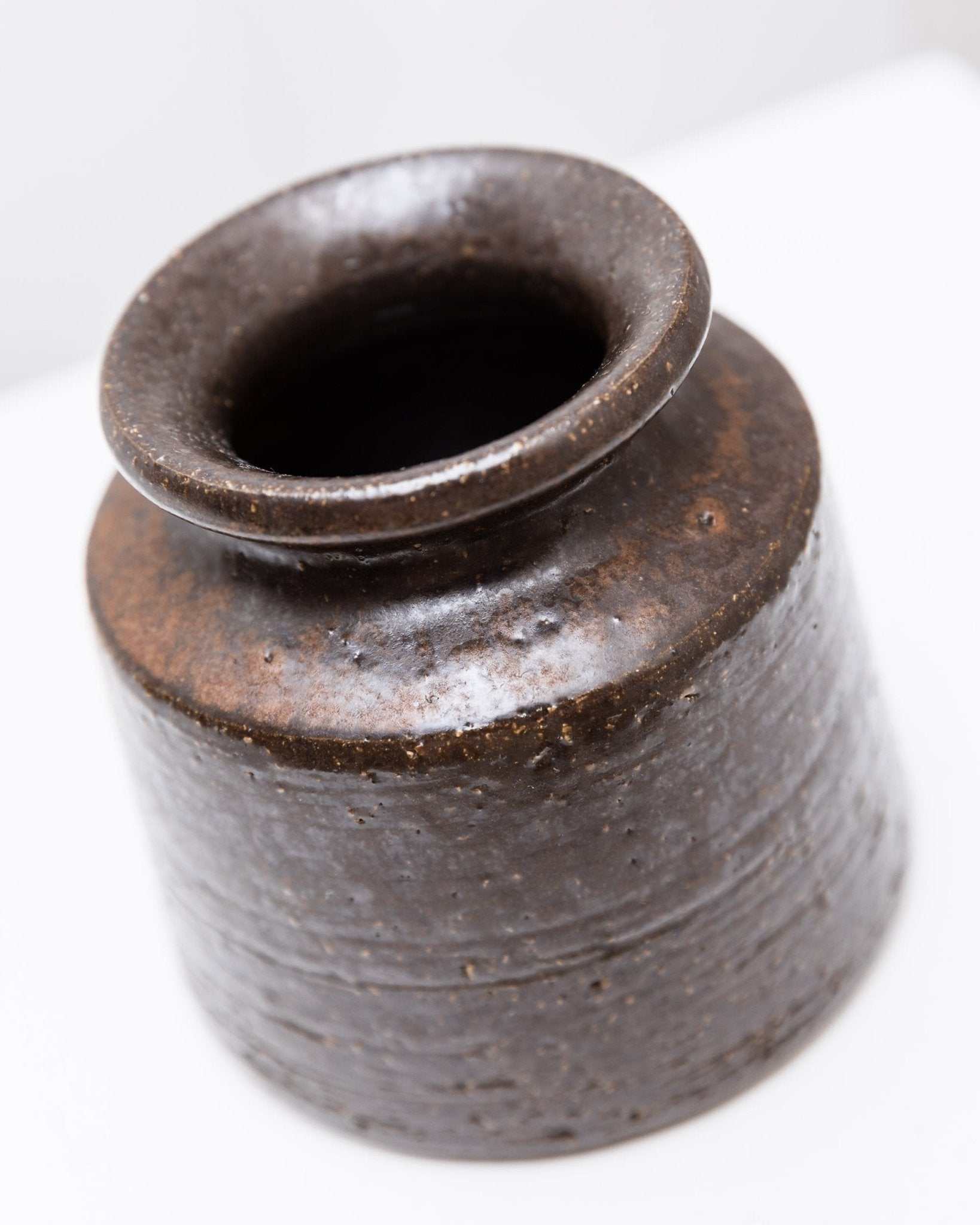 Rudi Stahl Studio ceramic vase - organic shape in dark brown - fireclay stoneware - Mid Century 1960s - Bottega Jacobs