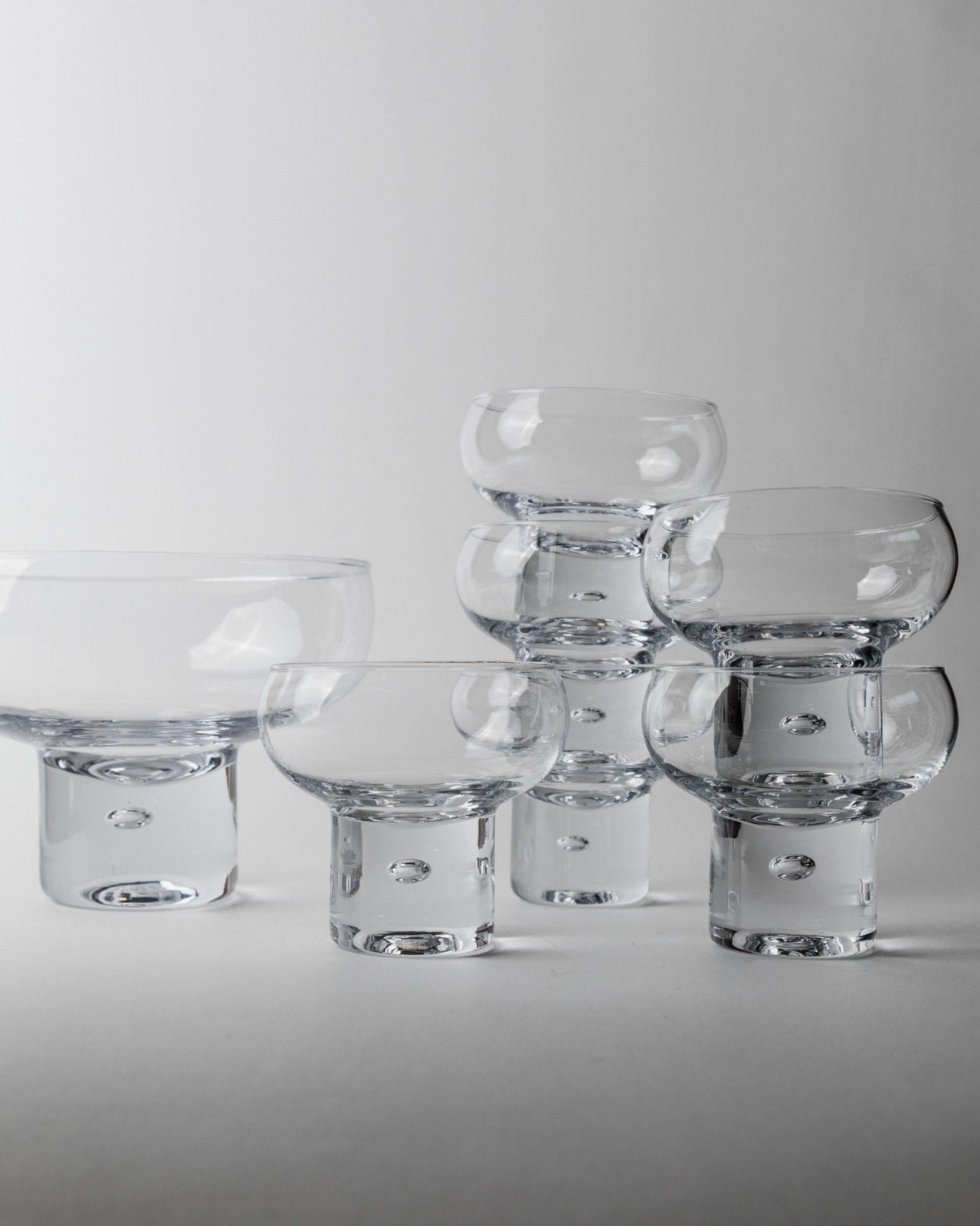 Set 6 Vintage Drinking Glasses and 1 Bowl - by Vicke Lindstrand for Kosta Boda Italy 1960s - Champagne Glasses, Dessert Bowls, Gift Idea_Bottega Jacobs