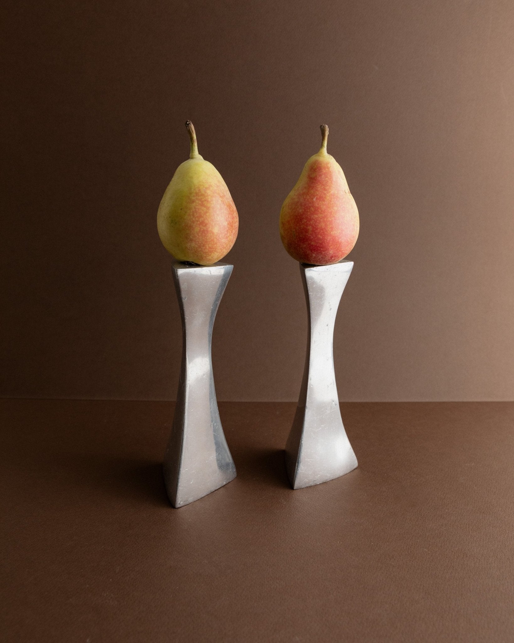 Set of 2 candleholders - aluminum - Postmodern Memphis Style - 1980s_Bottega Jacobs