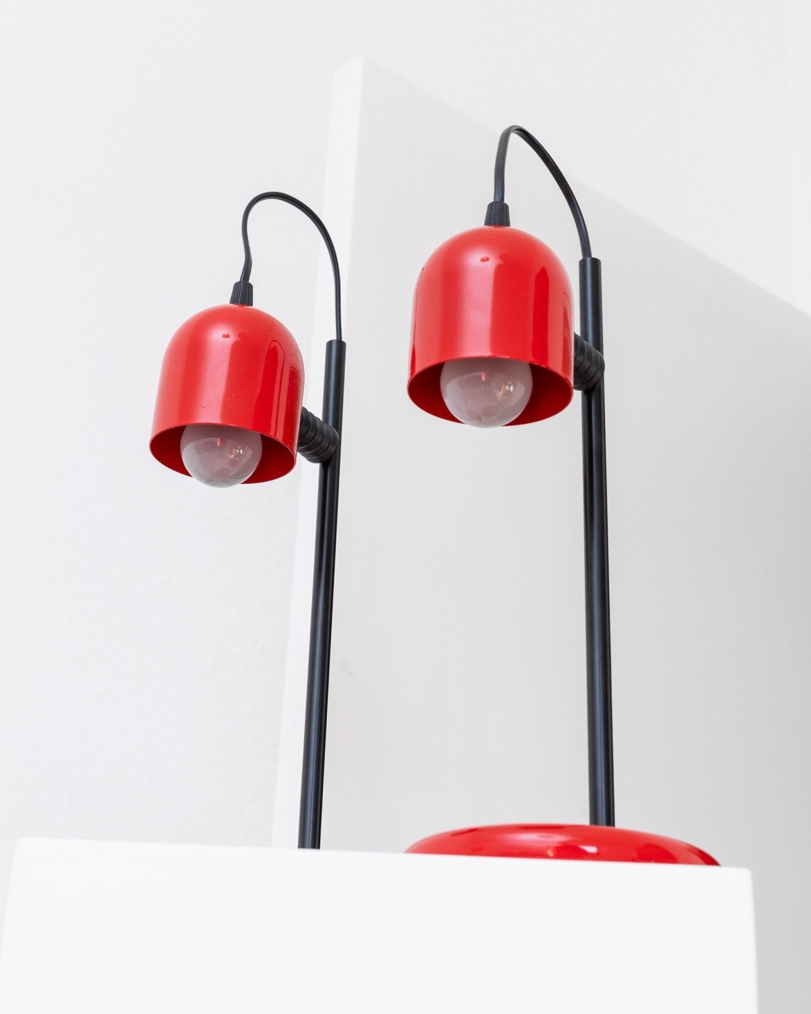 Set of 2 red vintage table lamps - Postmodern Memphis design - Italy 1980s - Bottega Jacobs