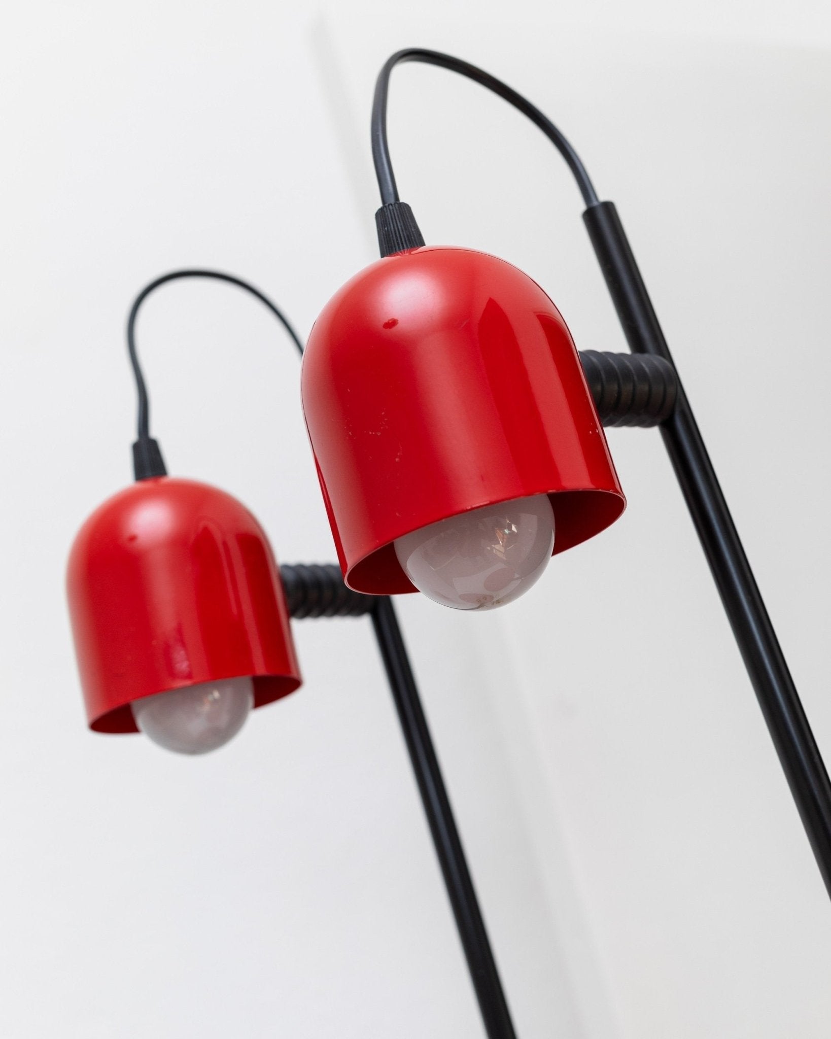 Set of 2 red vintage table lamps - Postmodern Memphis design - Italy 1980s - Bottega Jacobs