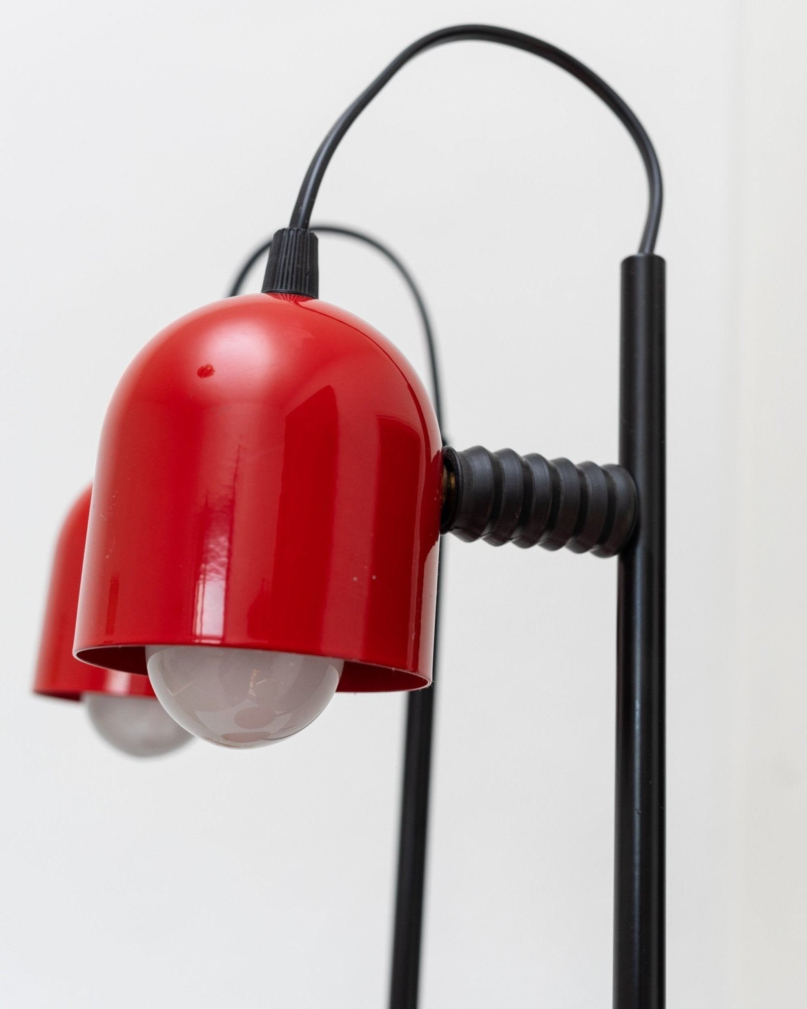 Set of 2 red vintage table lamps - Postmodern Memphis design - Italy 1980s - Bottega Jacobs