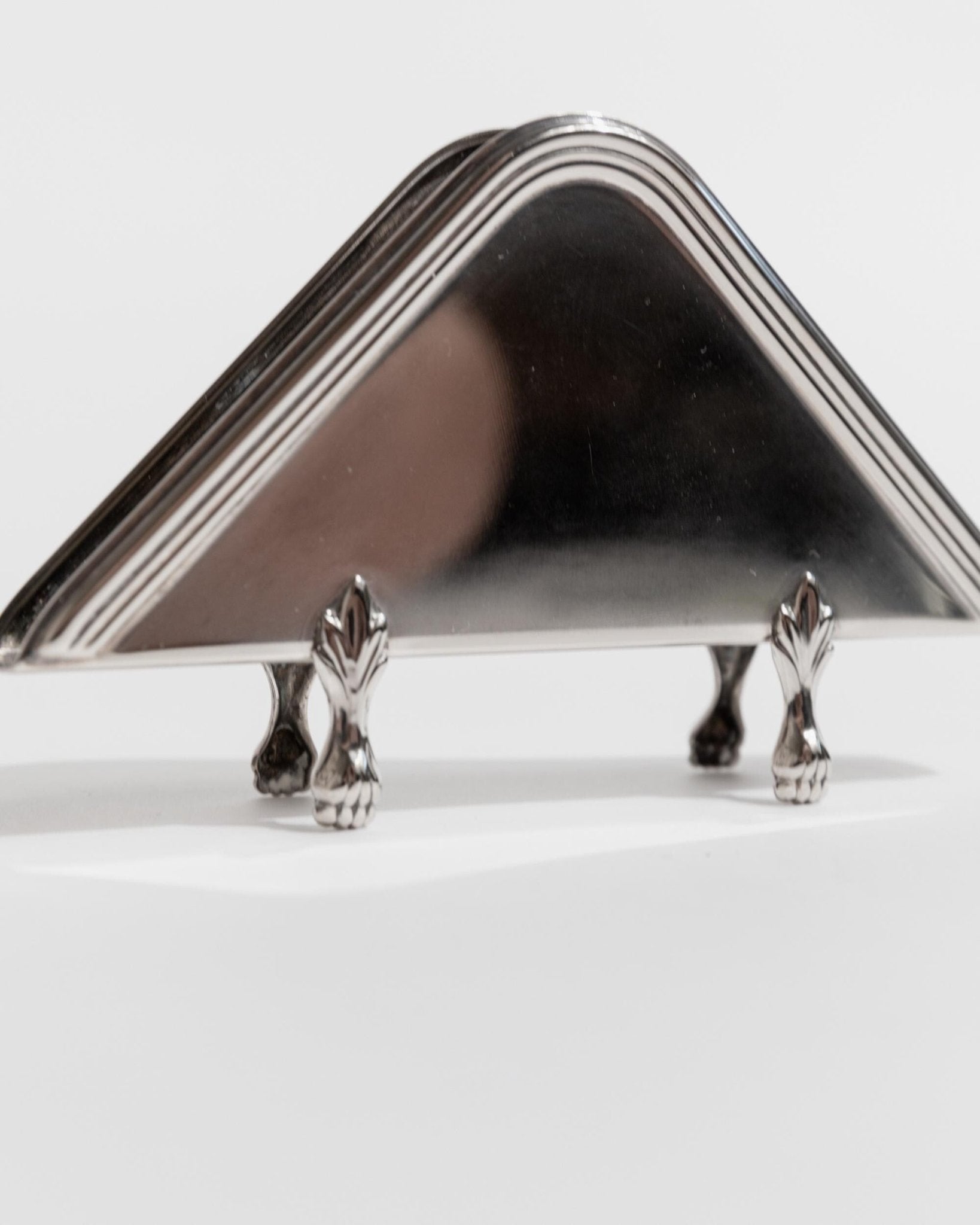 Set of 2 Triangular Napkin Holders, Silverplated - Timeless Design with Small Paw Details Italy 1970s - Noble Table Decor, Elegant Gift Idea_Bottega Jacobs