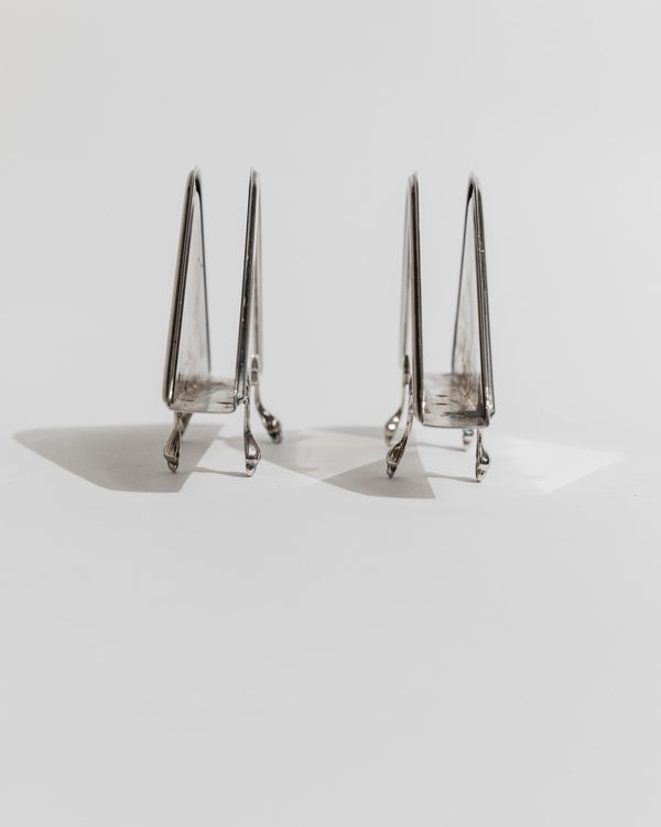 Set of 2 Triangular Napkin Holders, Silverplated - Timeless Design with Small Paw Details Italy 1970s - Noble Table Decor, Elegant Gift Idea_Bottega Jacobs