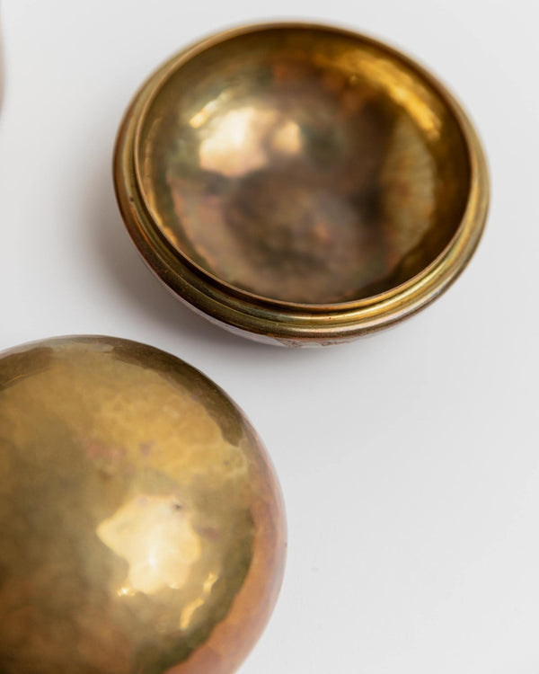 Set of 2 Vintage Brass Tins with Lid - handmade, timeless Design, Italy 1950s - Gift boxes, Storage for Jewelry, Medicine, elegant Gift Idea_Bottega Jacobs