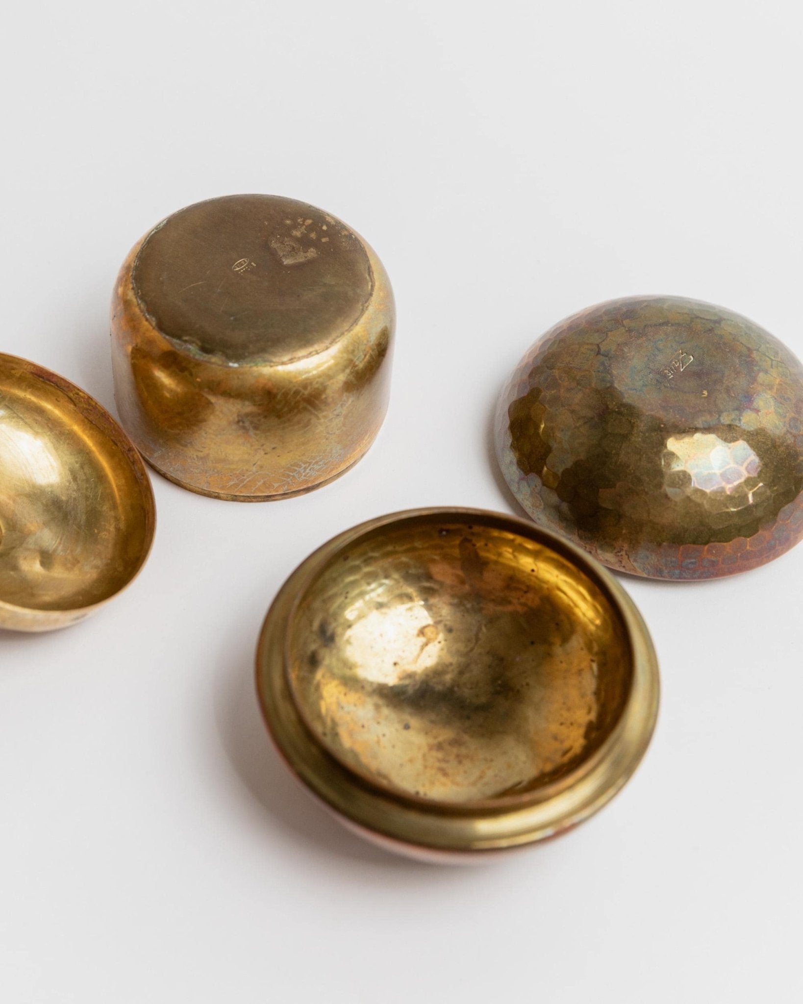 Set of 2 Vintage Brass Tins with Lid - handmade, timeless Design, Italy 1950s - Gift boxes, Storage for Jewelry, Medicine, elegant Gift Idea_Bottega Jacobs