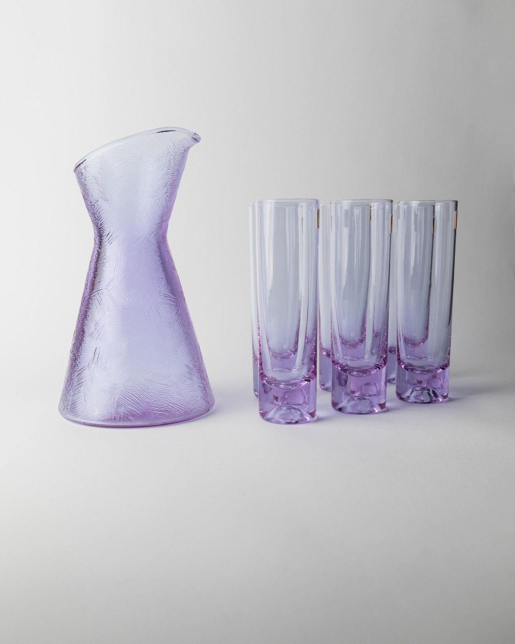 Set of 6 Vintage Alexandrite Glasses and 1 Jug - Mid Century Design Italy 70s by Vemam - Retro lilac Cocktail Glasses, Elegant Gift Idea_Bottega Jacobs